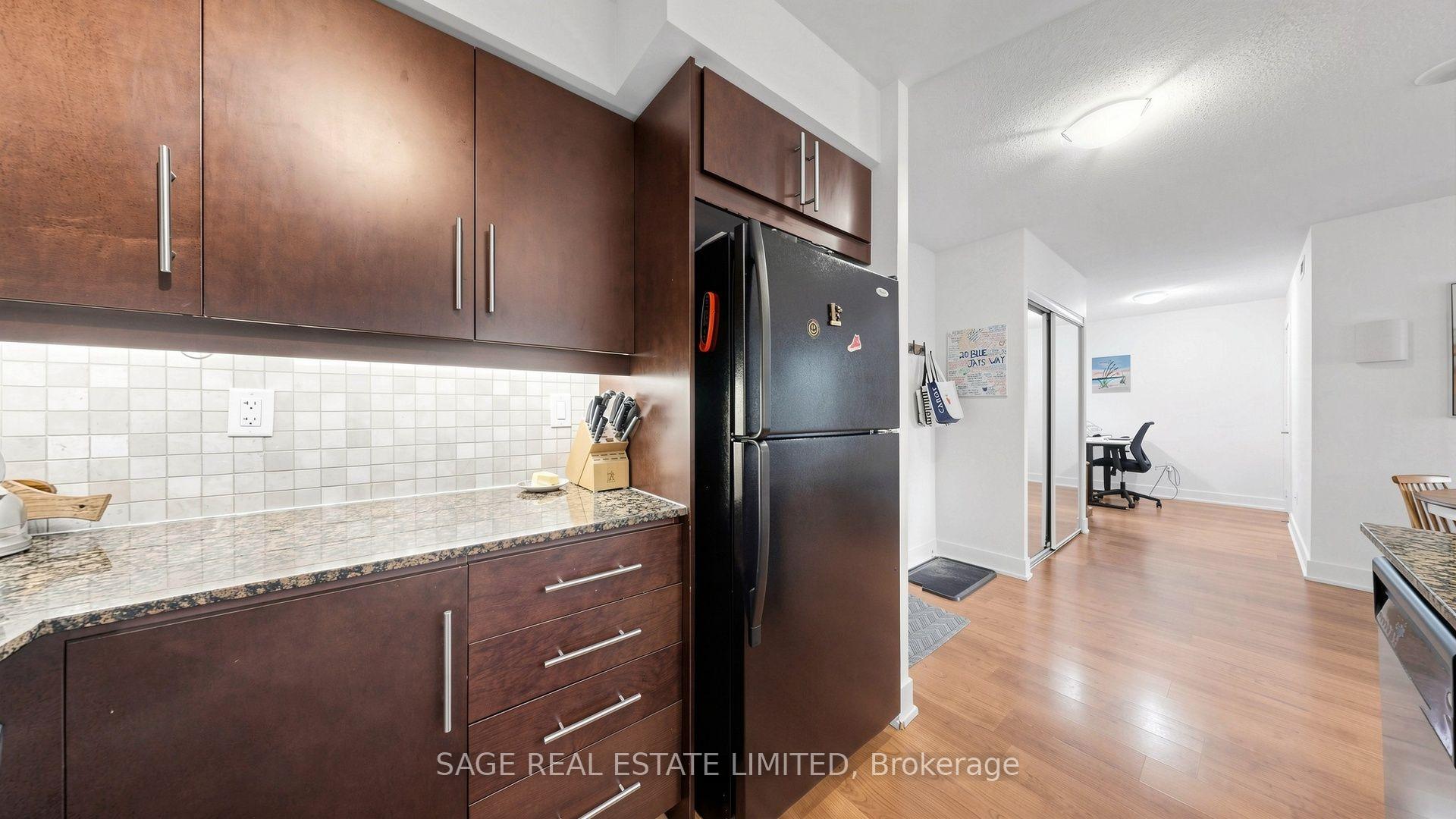 Photo 12 of Unit 1007, 20 Blue Jays Way, Toronto, Waterfront Communities — HOMEH