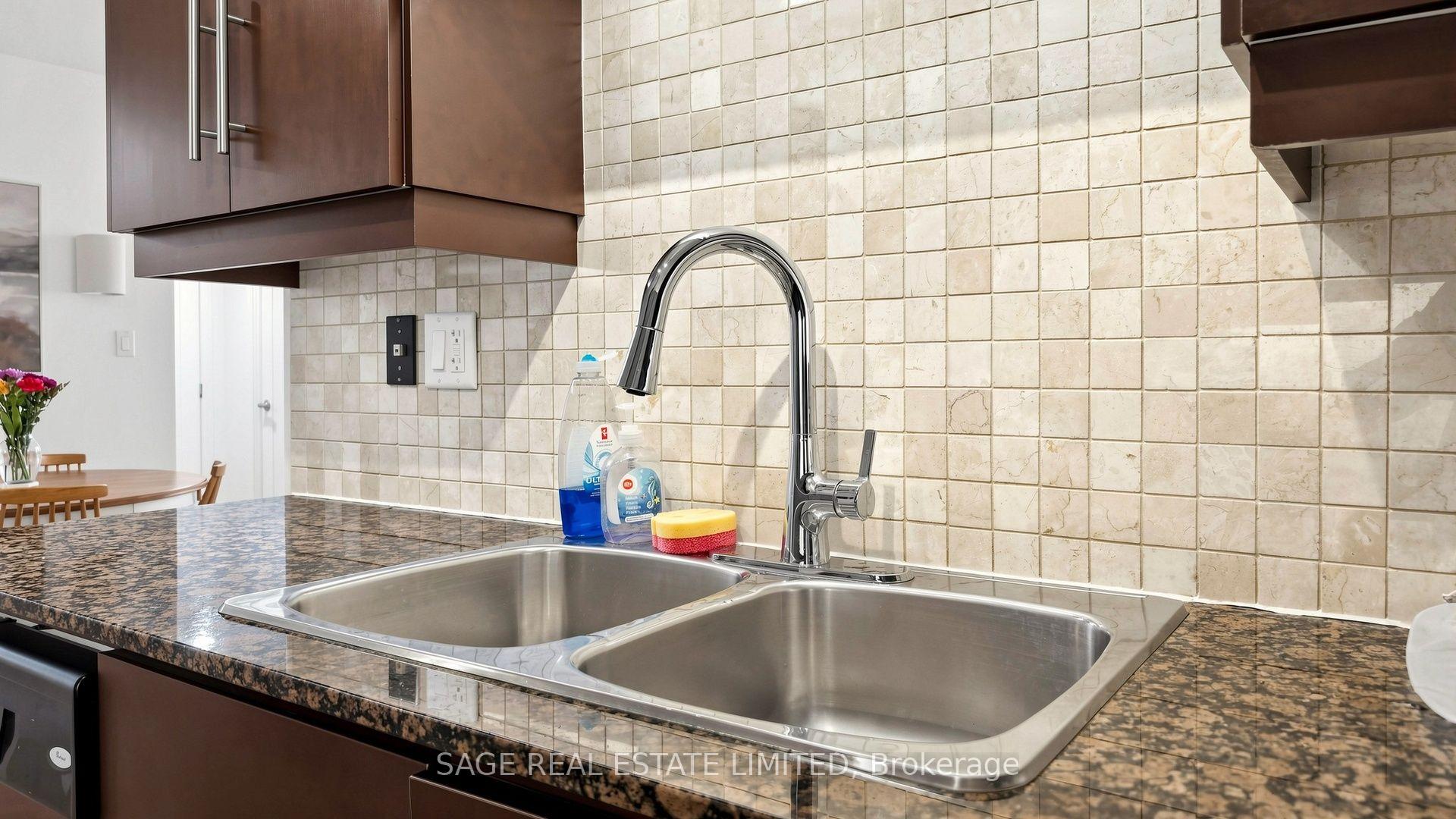 Photo 13 of Unit 1007, 20 Blue Jays Way, Toronto, Waterfront Communities — HOMEH