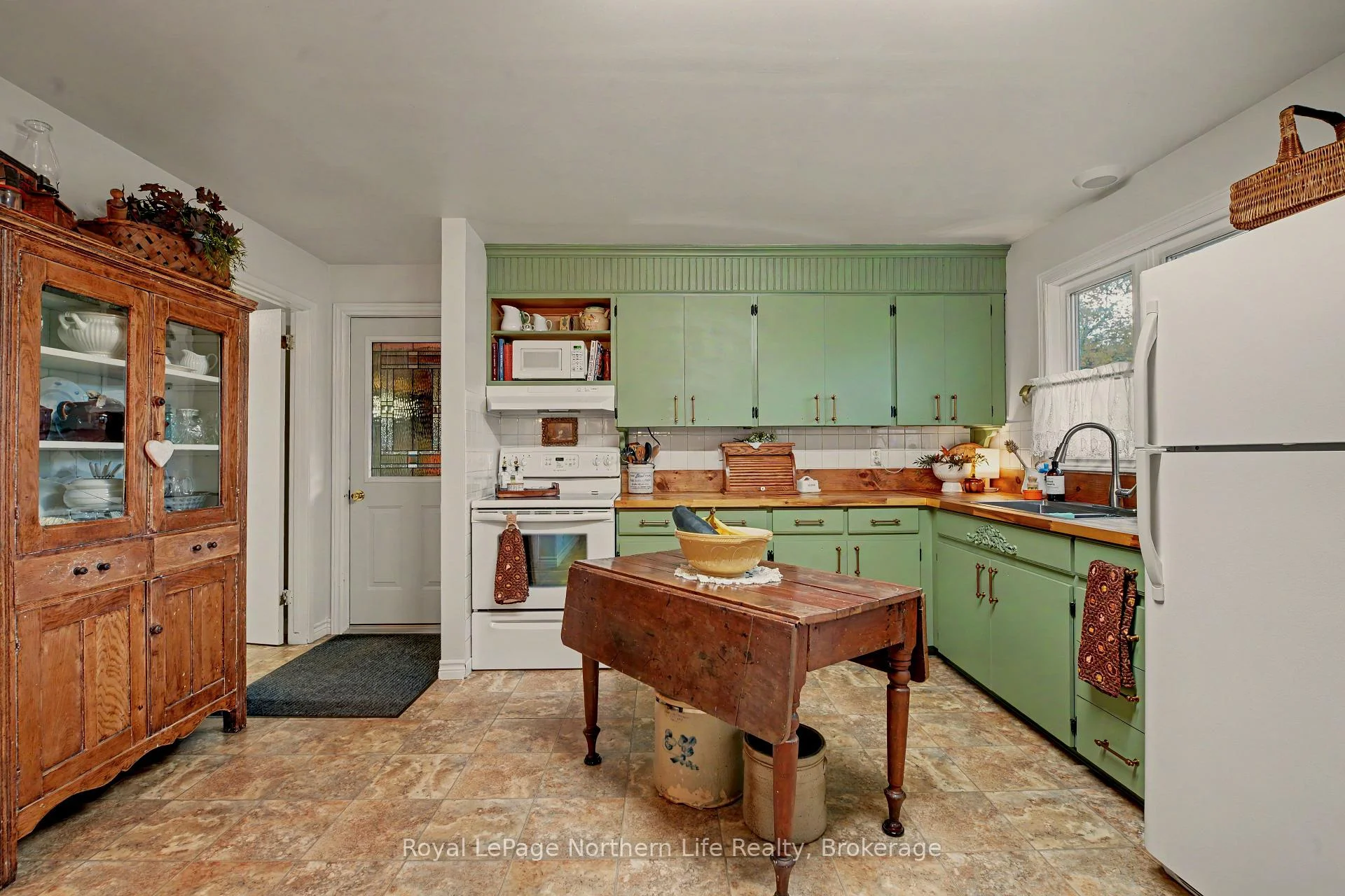 Photo 12 of 57 Homestead Road, Calvin — HOMEH