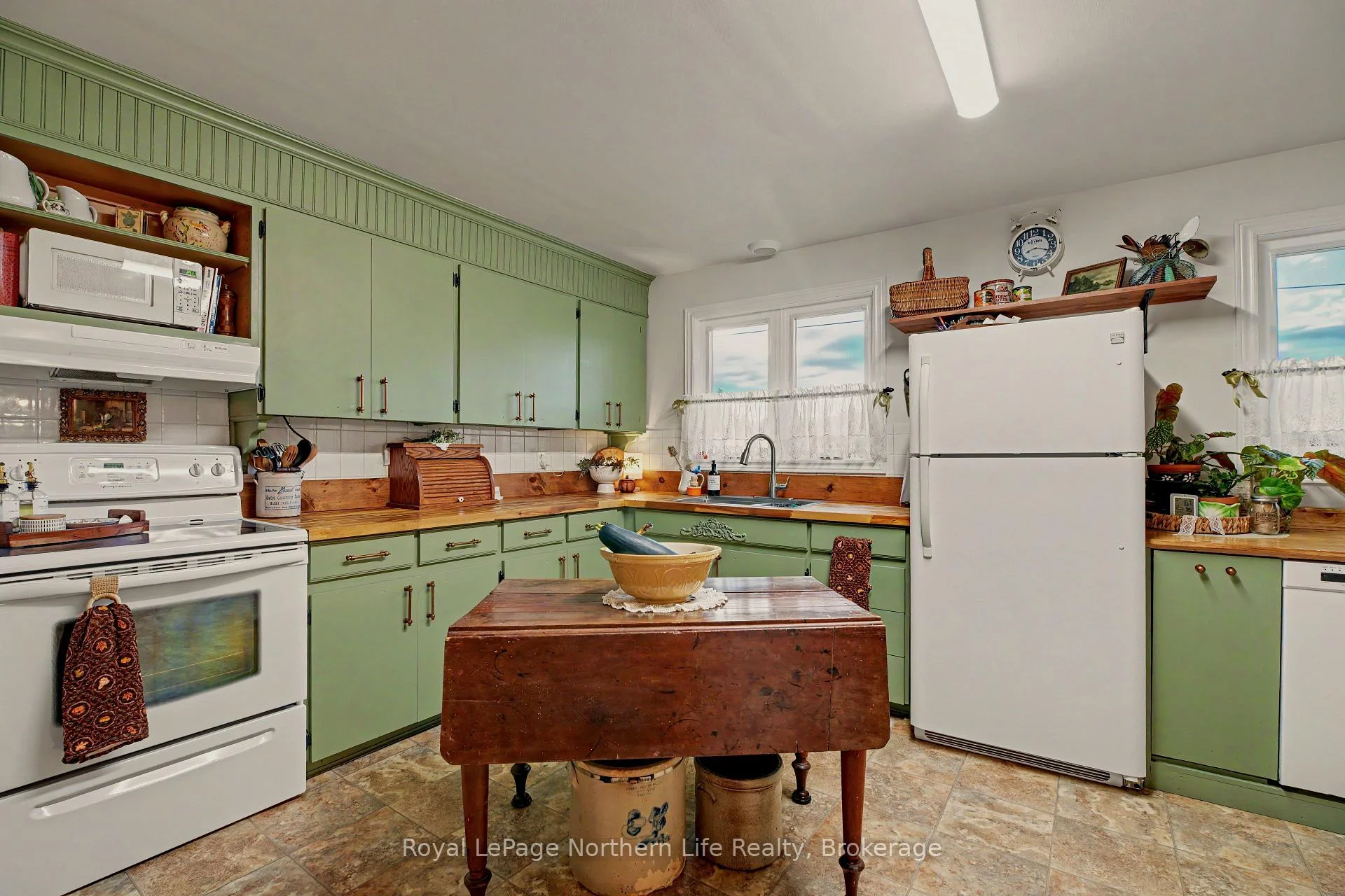 Photo 14 of 57 Homestead Road, Calvin — HOMEH