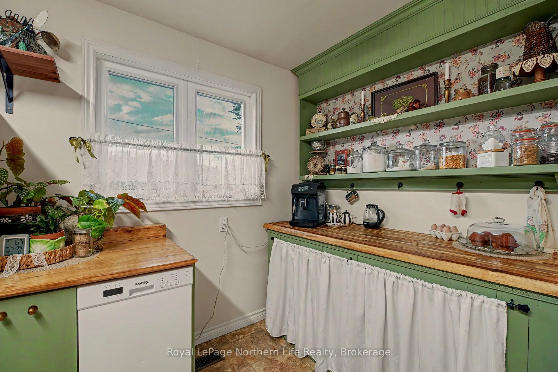 Photo 24 of 57 Homestead Road, Calvin — HOMEH