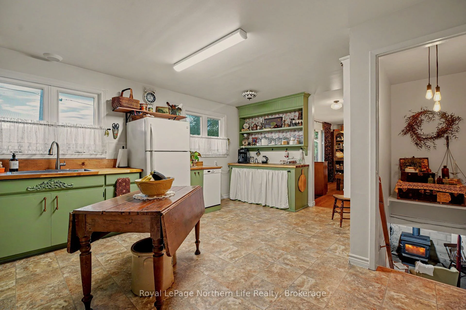 Photo 28 of 57 Homestead Road, Calvin — HOMEH