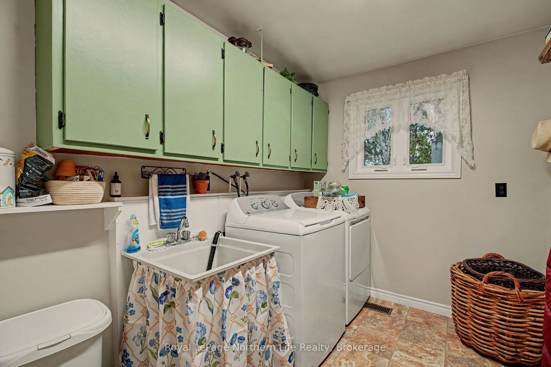 Photo 30 of 57 Homestead Road, Calvin — HOMEH