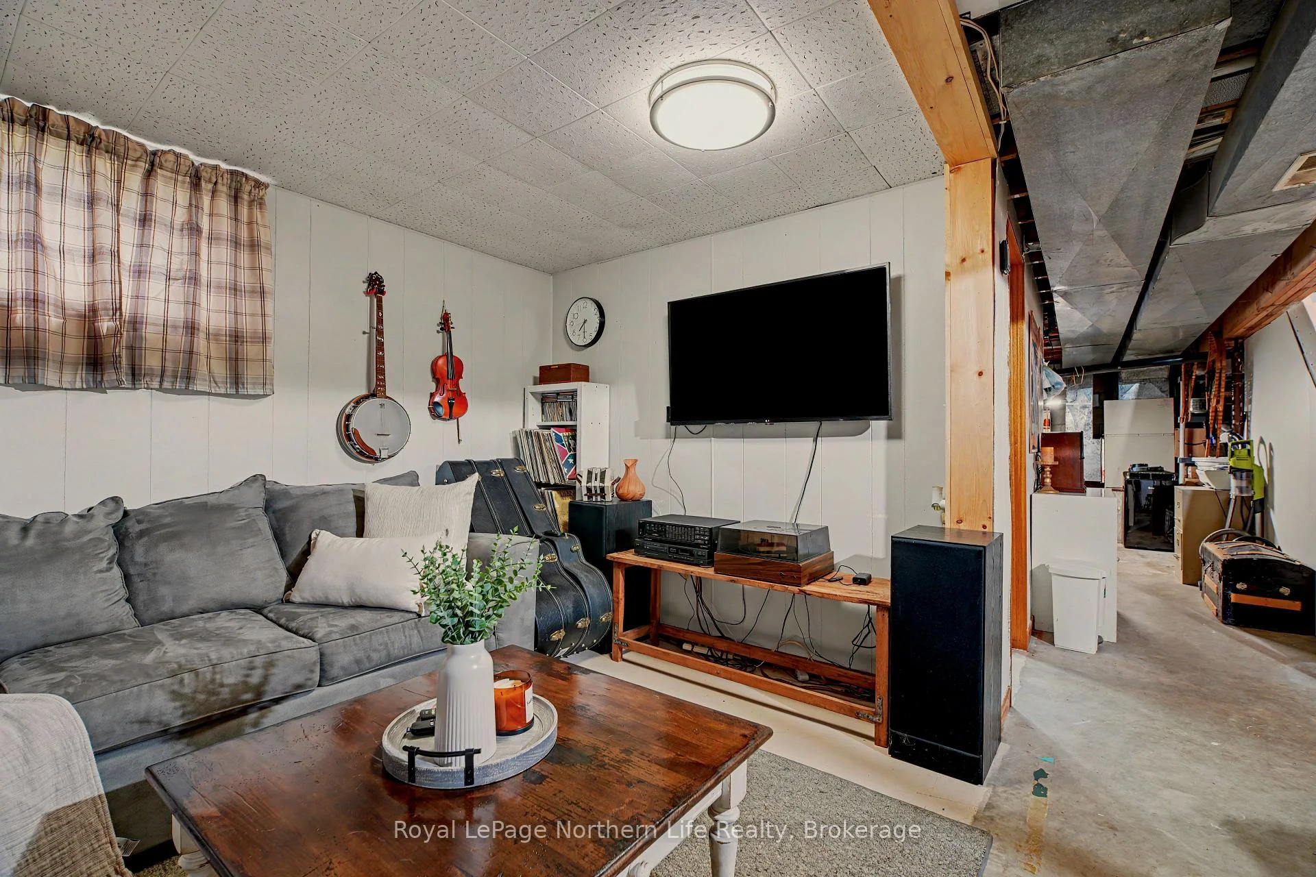 Photo 51 of 57 Homestead Road, Calvin — HOMEH