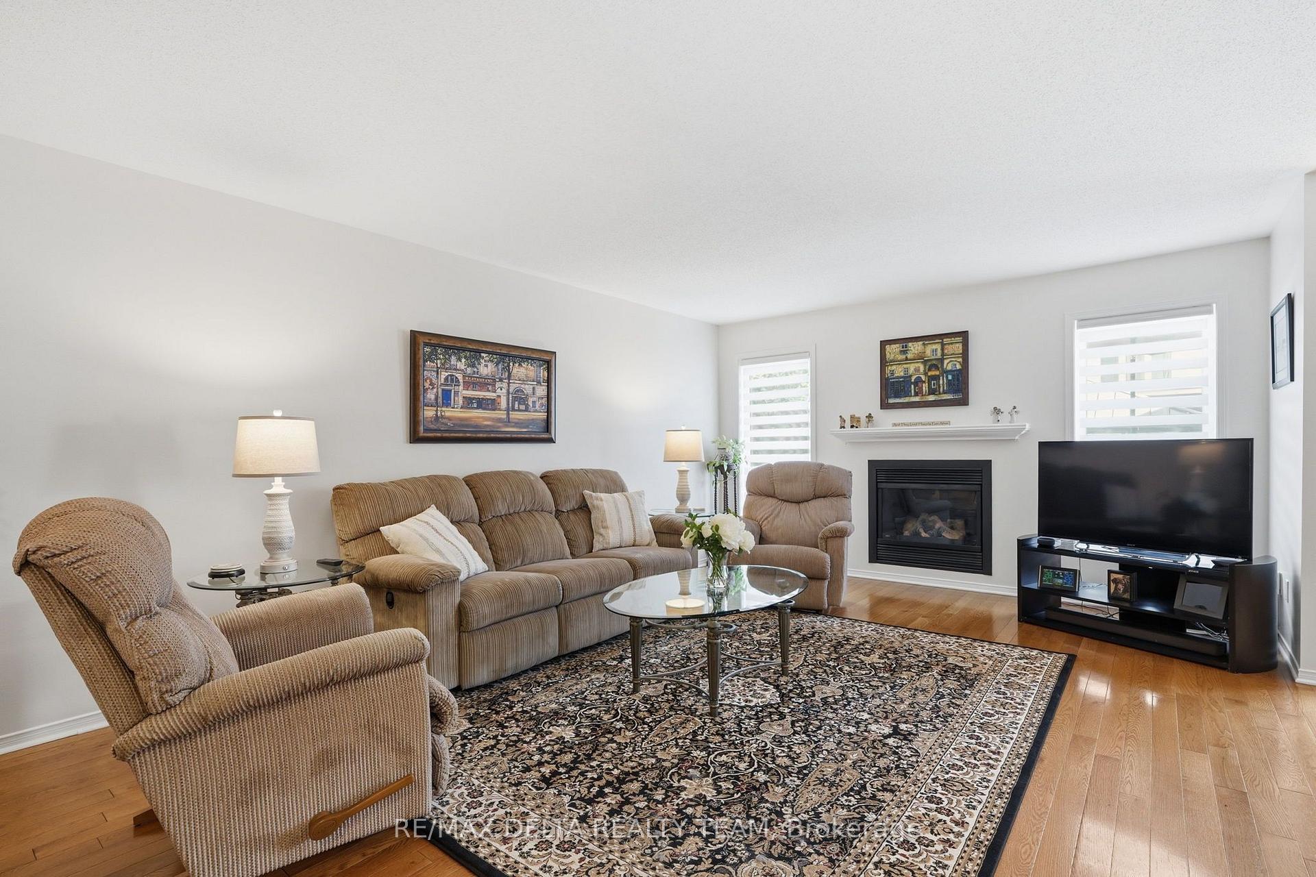 Photo 8 of 64 Collington Street, Ottawa, Barrhaven East — HOMEH