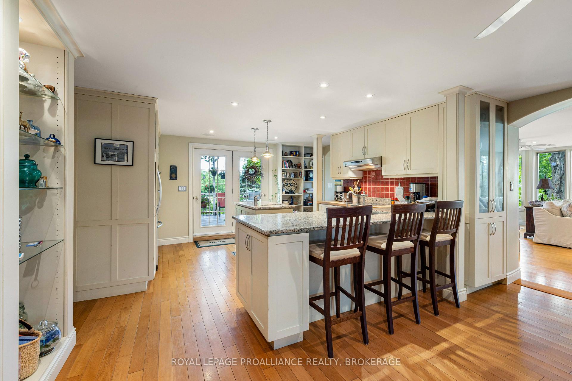 Photo 4 of 3330 Amey Road, Frontenac, Frontenac South — HOMEH