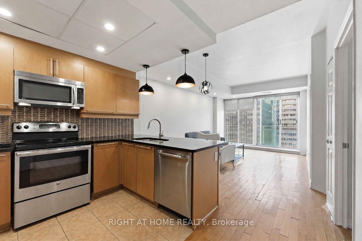 Photo 2 of Unit 1009, 134 York Street, Ottawa, Lower Town/Byward Market — HOMEH
