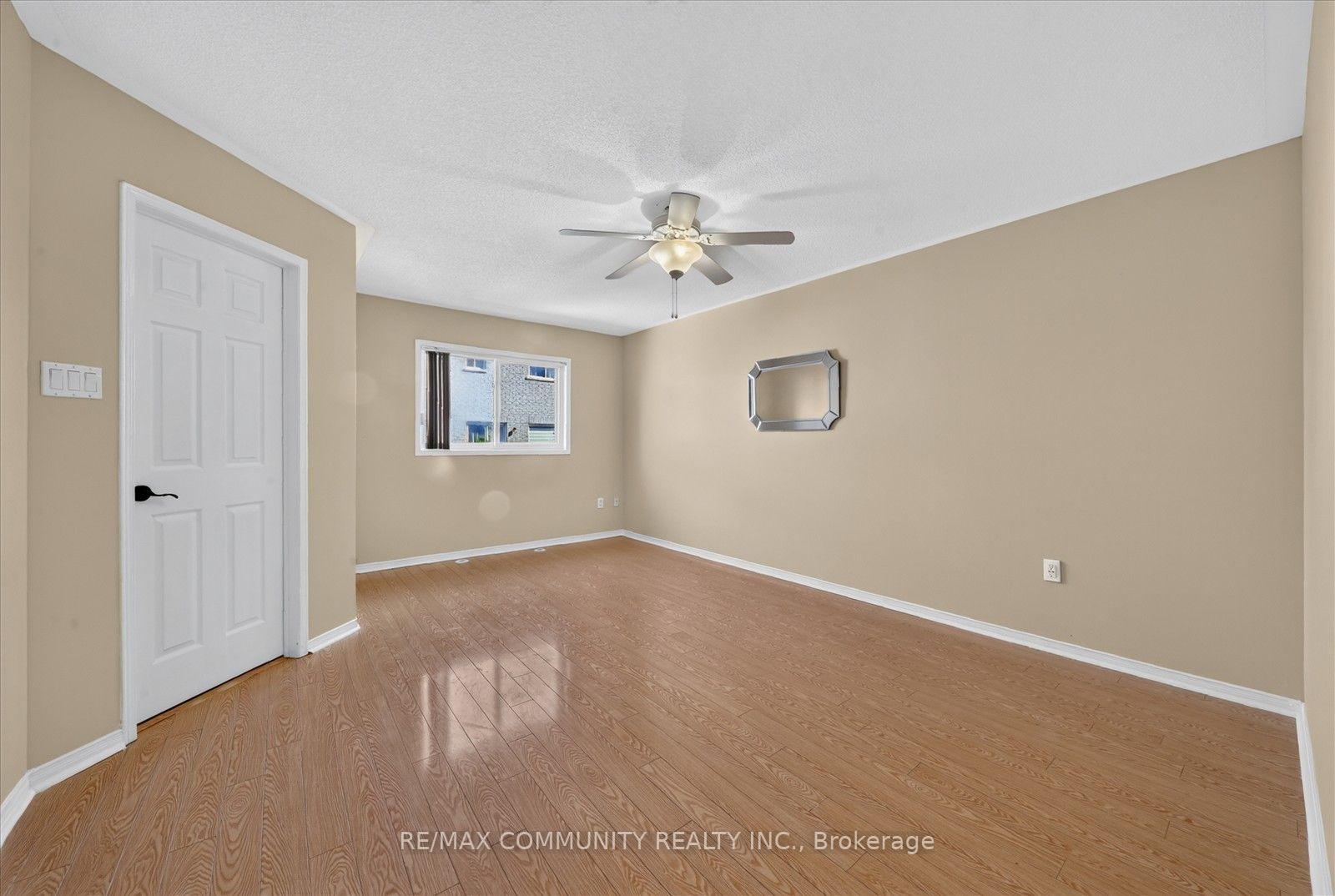 Photo 19 of 82 Burgeess Crescent, Newmarket, Summerhill Estates — HOMEH