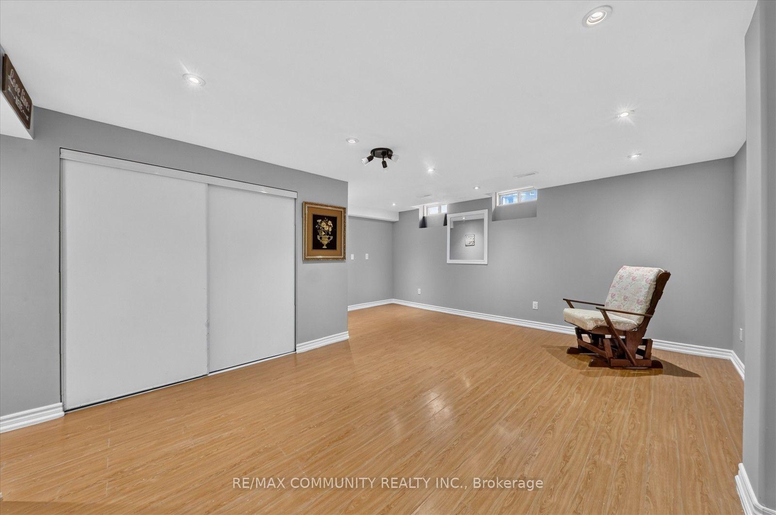 Photo 34 of 82 Burgeess Crescent, Newmarket, Summerhill Estates — HOMEH