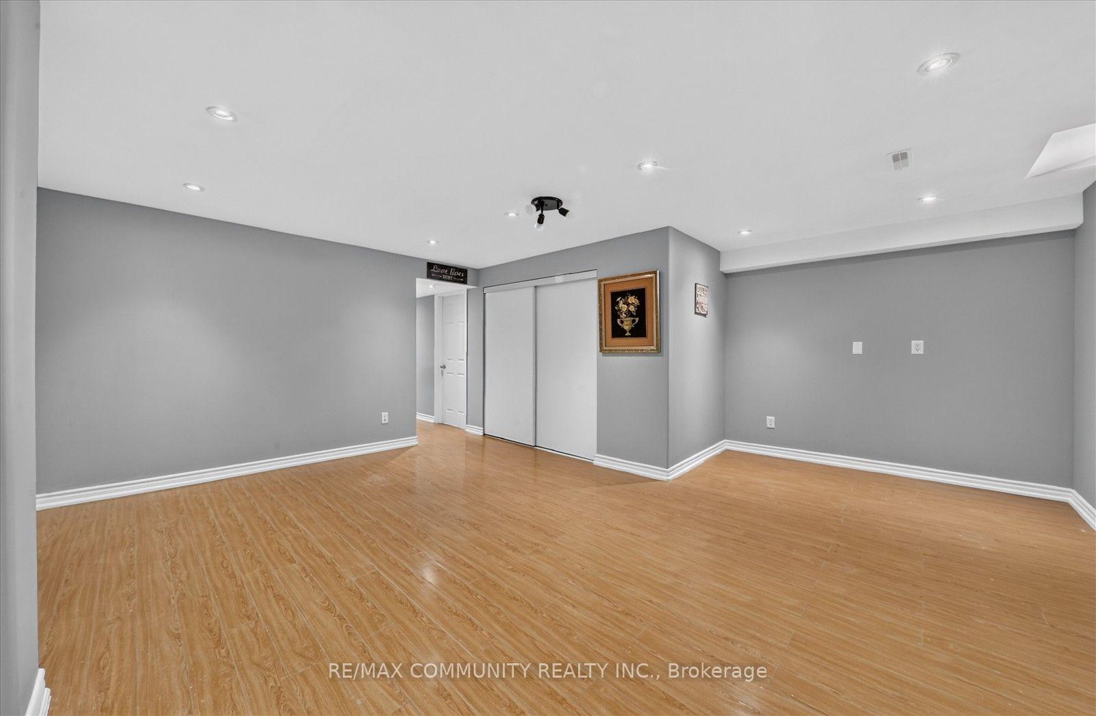 Photo 35 of 82 Burgeess Crescent, Newmarket, Summerhill Estates — HOMEH