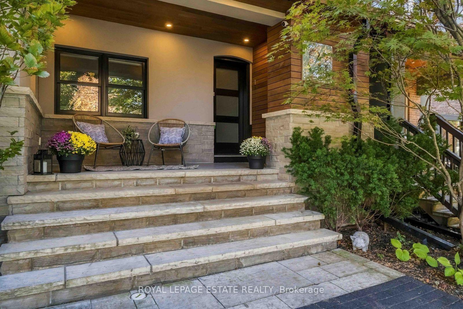 Photo 3 of 81 Courcelette Road, Scarborough, Birchcliffe-Cliffside — HOMEH