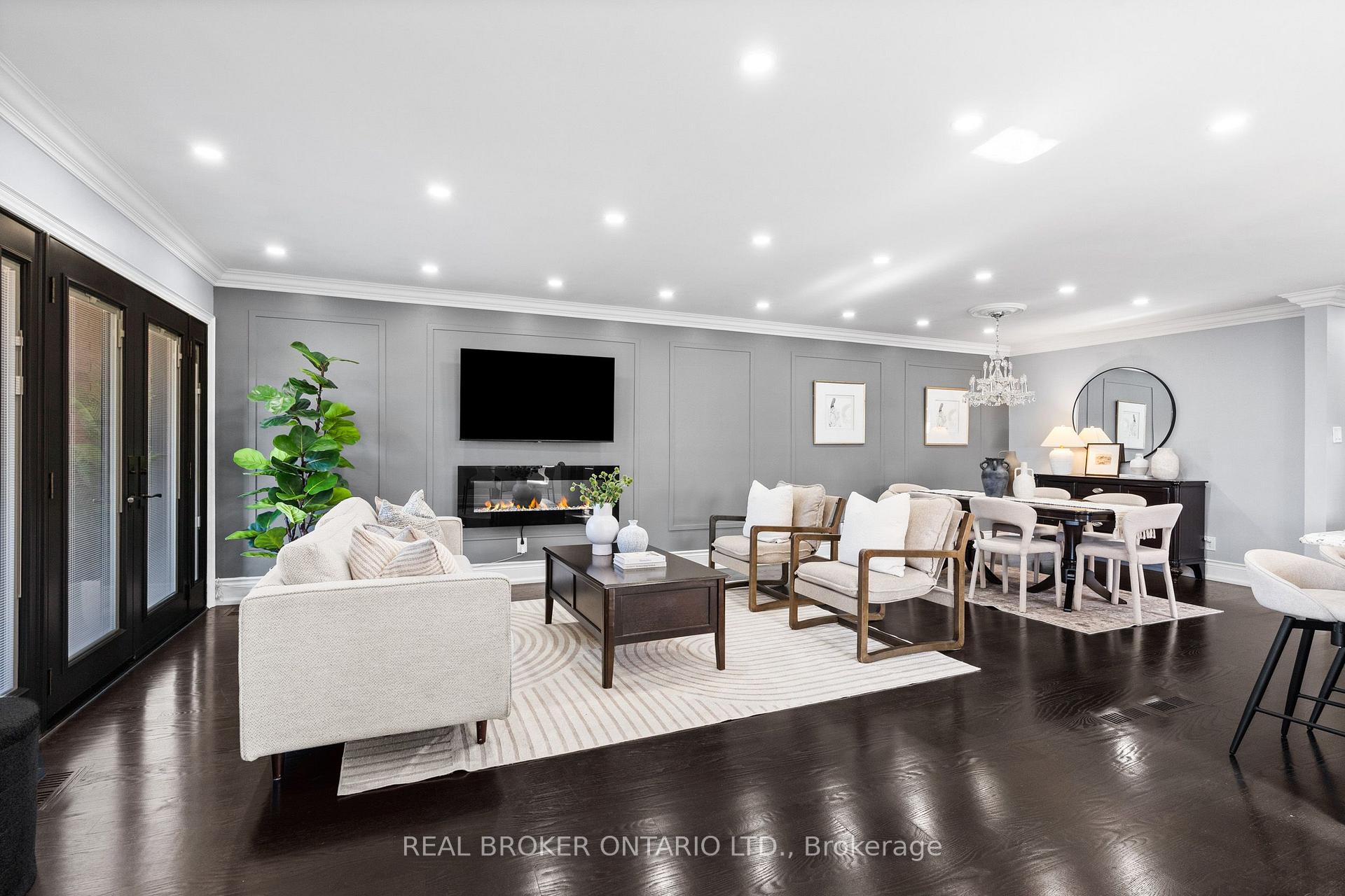 Photo 2 of 3952 Bishopstoke Lane, Mississauga, Rathwood — HOMEH