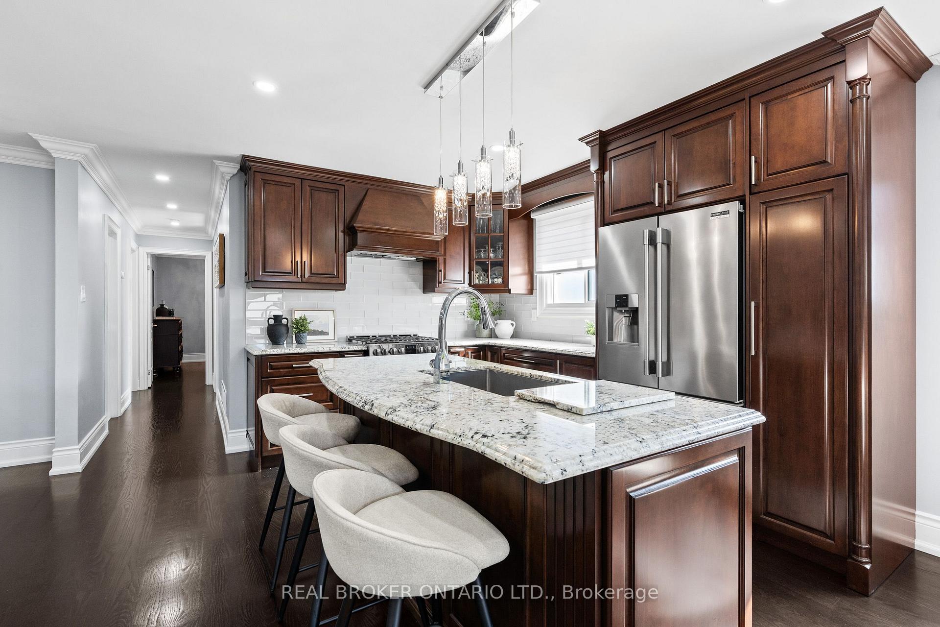 Photo 6 of 3952 Bishopstoke Lane, Mississauga, Rathwood — HOMEH