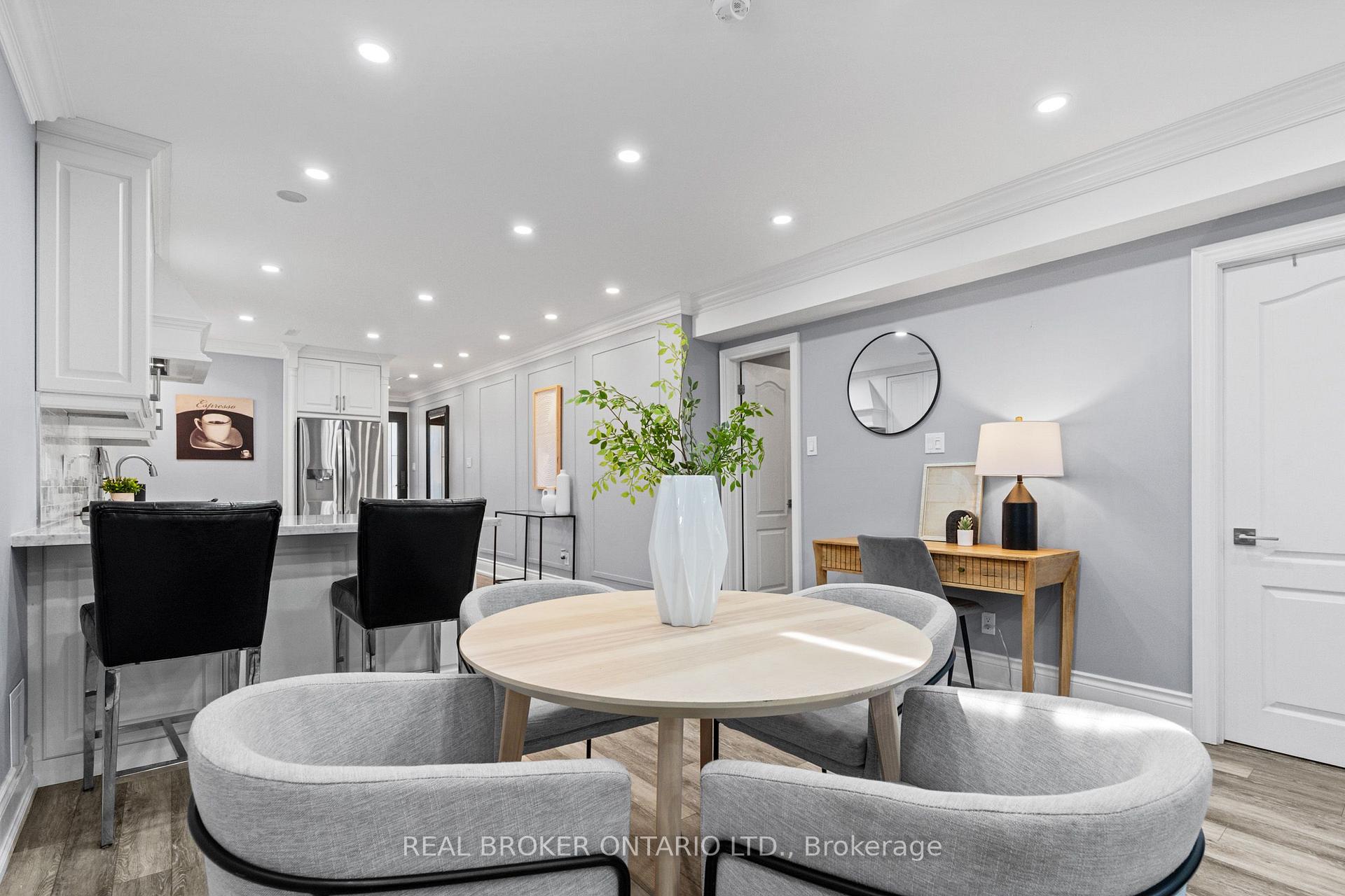 Photo 25 of 3952 Bishopstoke Lane, Mississauga, Rathwood — HOMEH