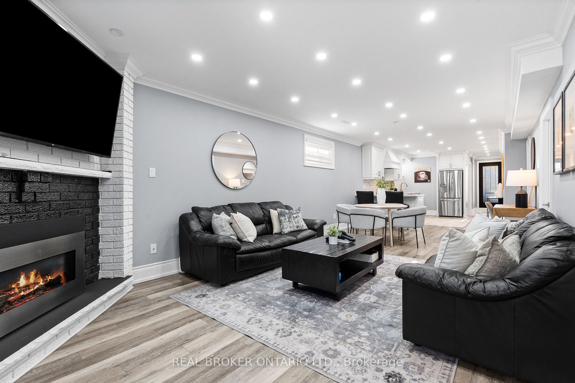 Photo 26 of 3952 Bishopstoke Lane, Mississauga, Rathwood — HOMEH