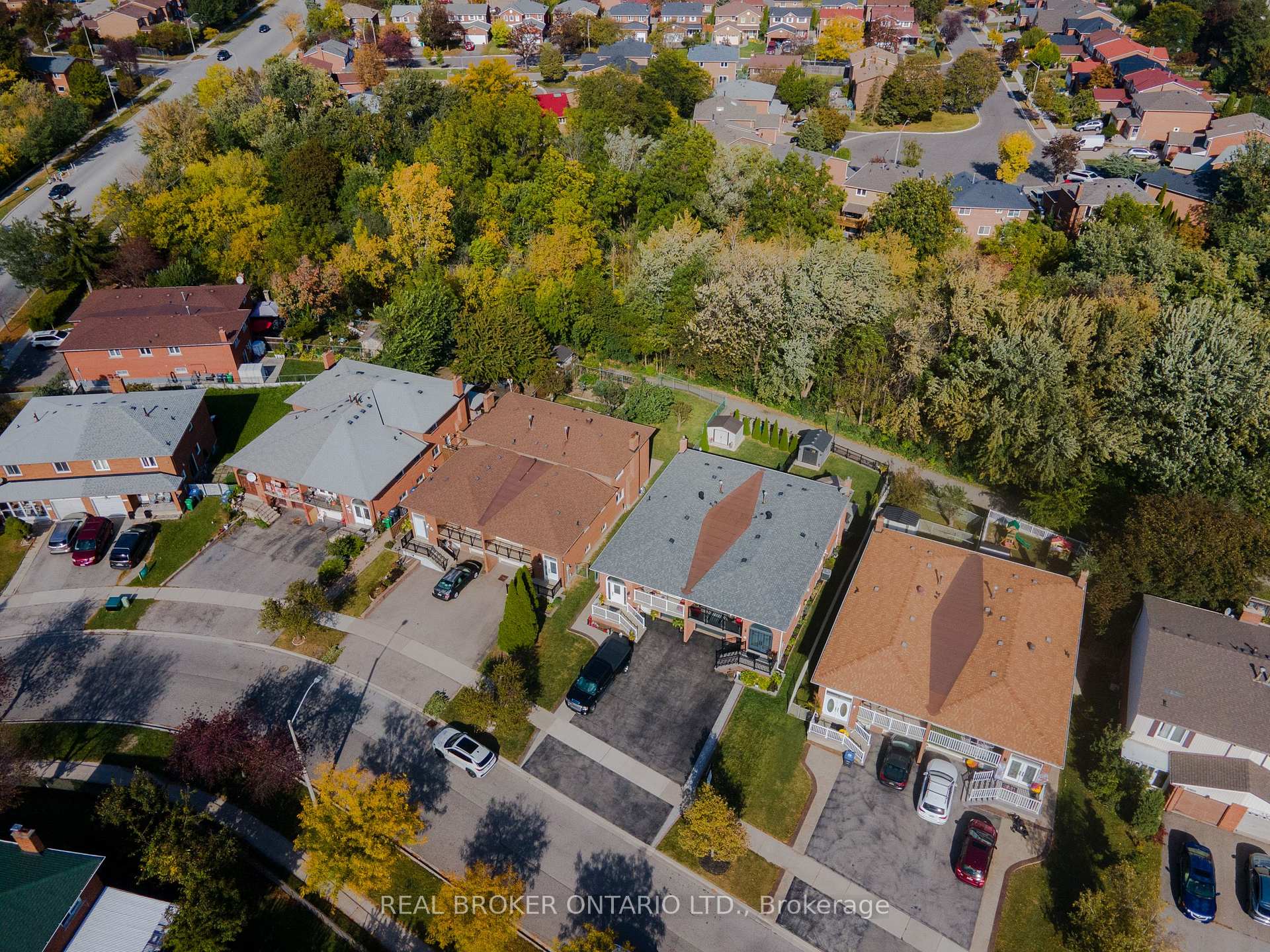 Photo 35 of 3952 Bishopstoke Lane, Mississauga, Rathwood — HOMEH