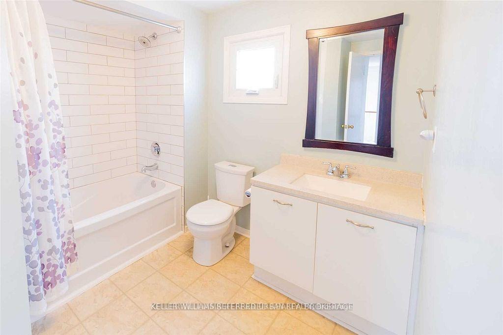 Photo 3 of 44 Keys Drive, Ajax, Central — HOMEH