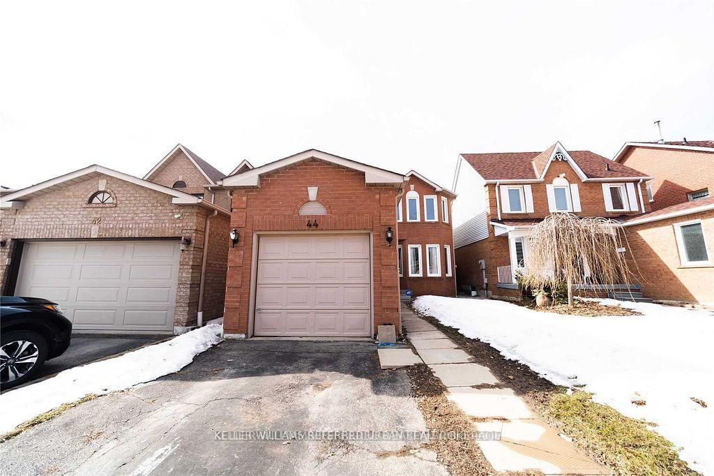 Photo 17 of 44 Keys Drive, Ajax, Central — HOMEH
