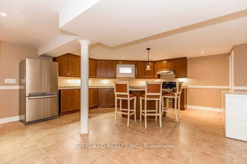 Photo 5 of Unit Bsmt, 159 ivy jay Crescent, Aurora, Rural Aurora — HOMEH