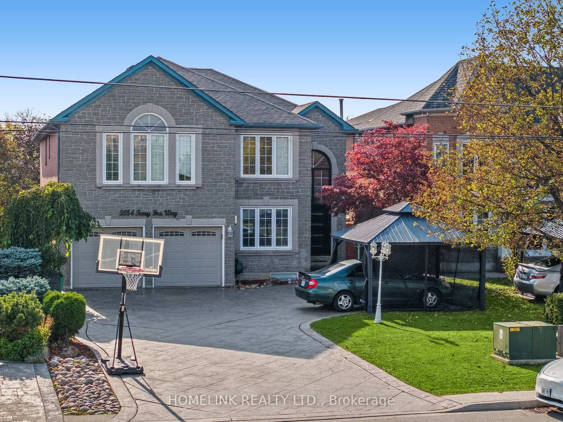 Photo 4 of 5054 Terry Fox Way, Mississauga, East Credit — HOMEH