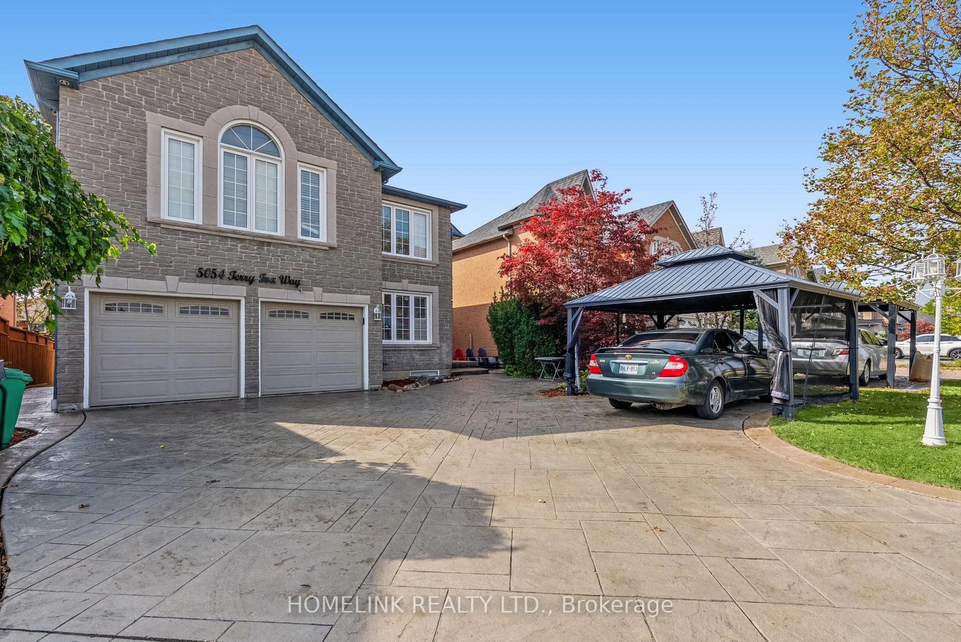 Photo 5 of 5054 Terry Fox Way, Mississauga, East Credit — HOMEH