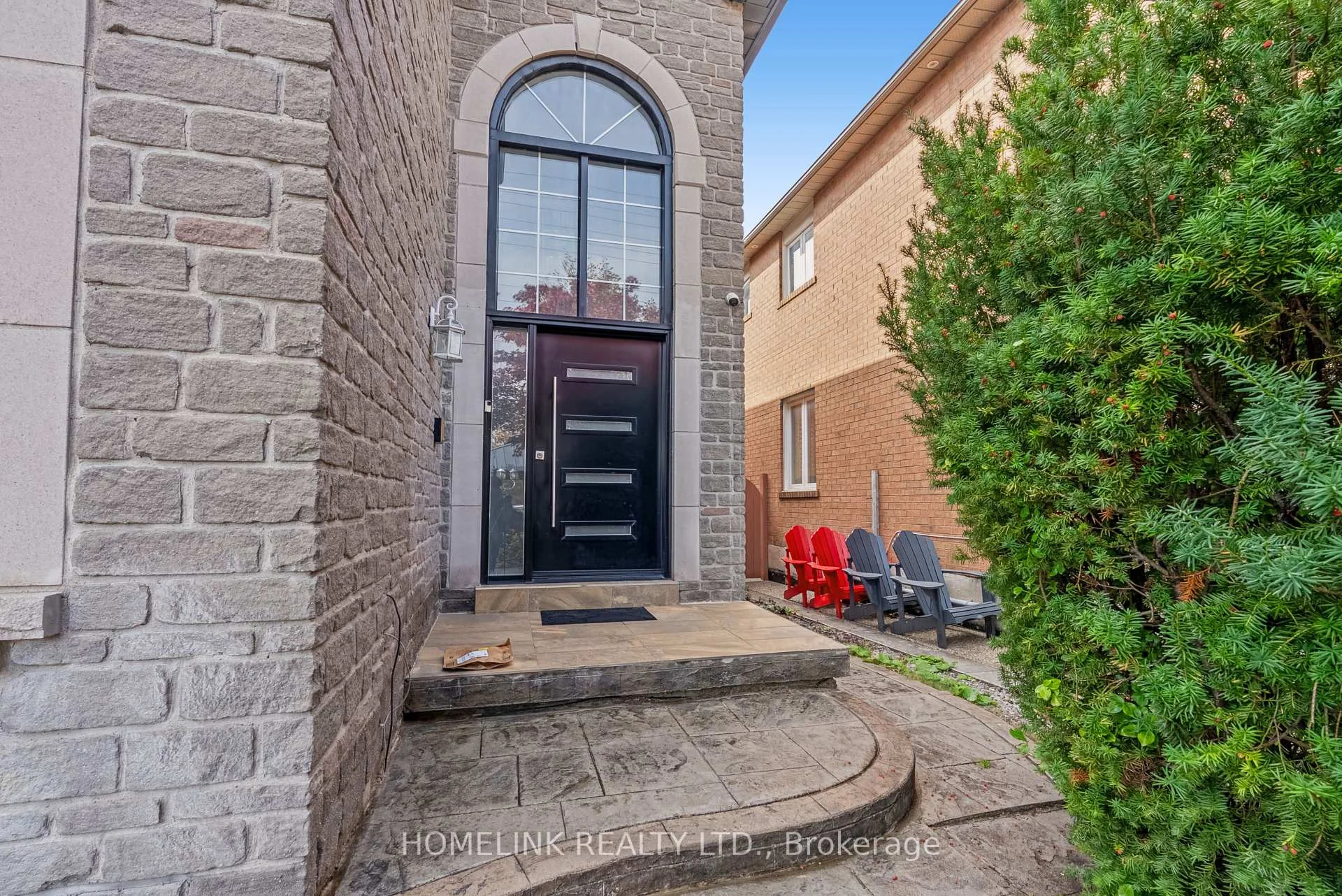 Photo 6 of 5054 Terry Fox Way, Mississauga, East Credit — HOMEH