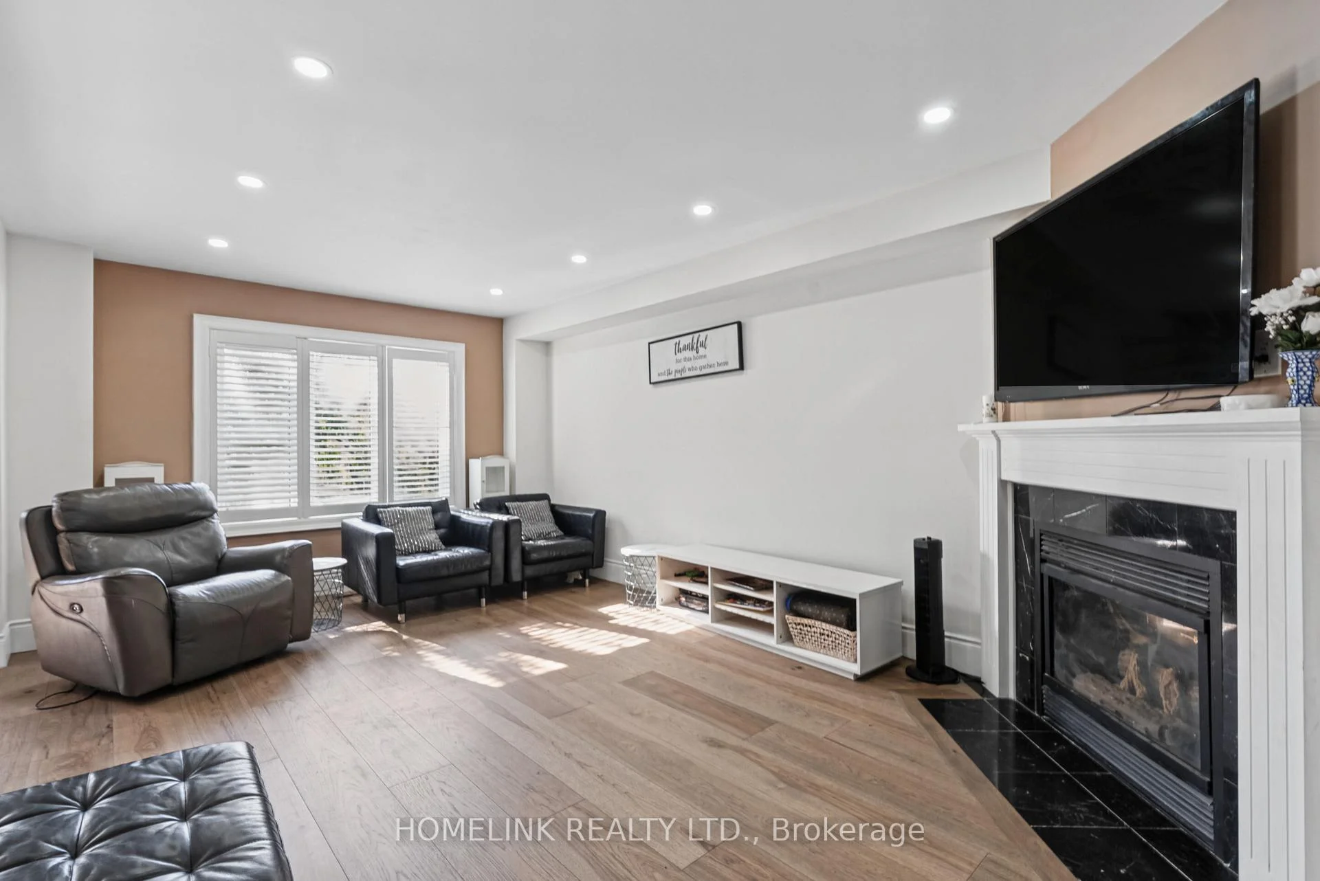 Photo 13 of 5054 Terry Fox Way, Mississauga, East Credit — HOMEH