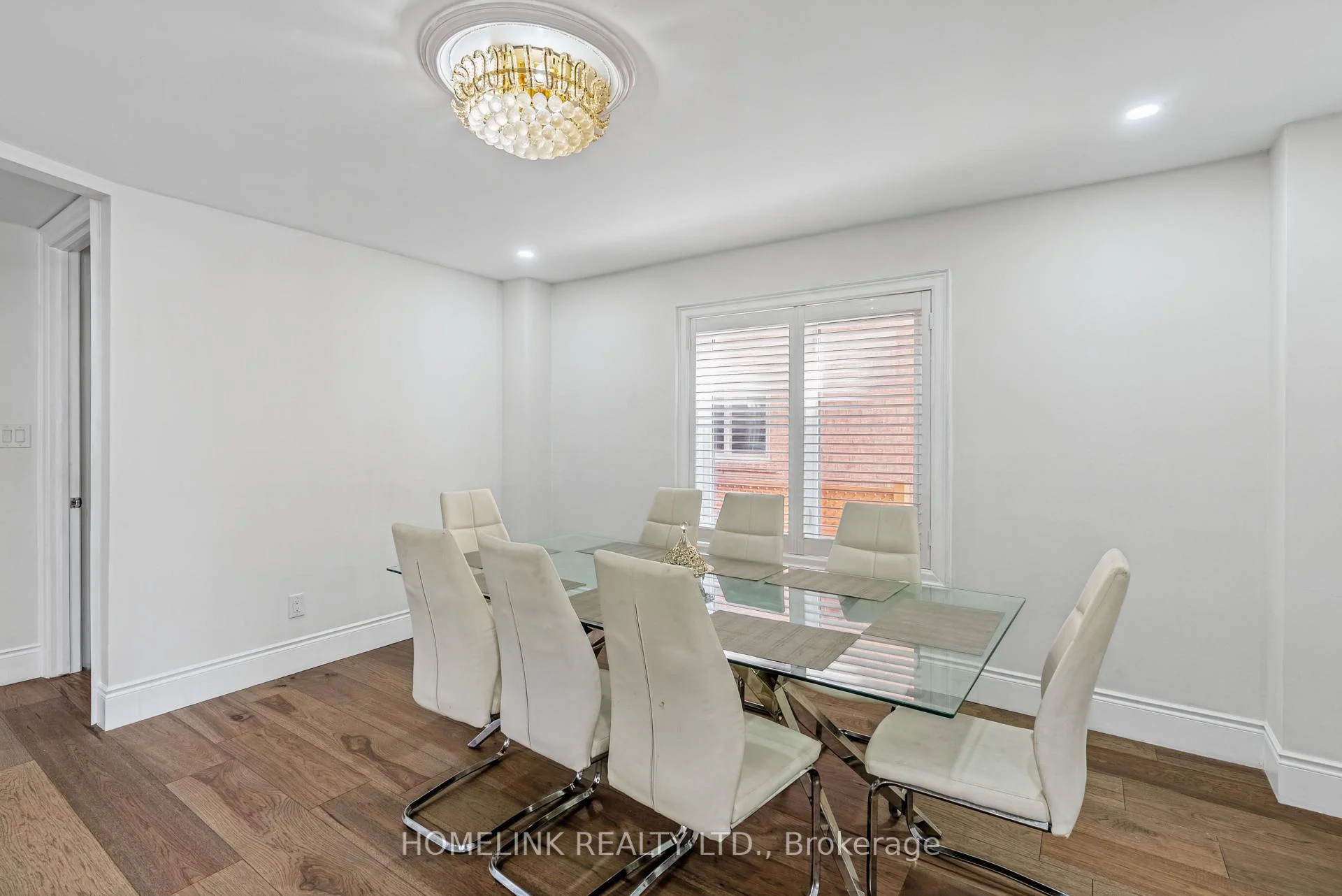 Photo 18 of 5054 Terry Fox Way, Mississauga, East Credit — HOMEH