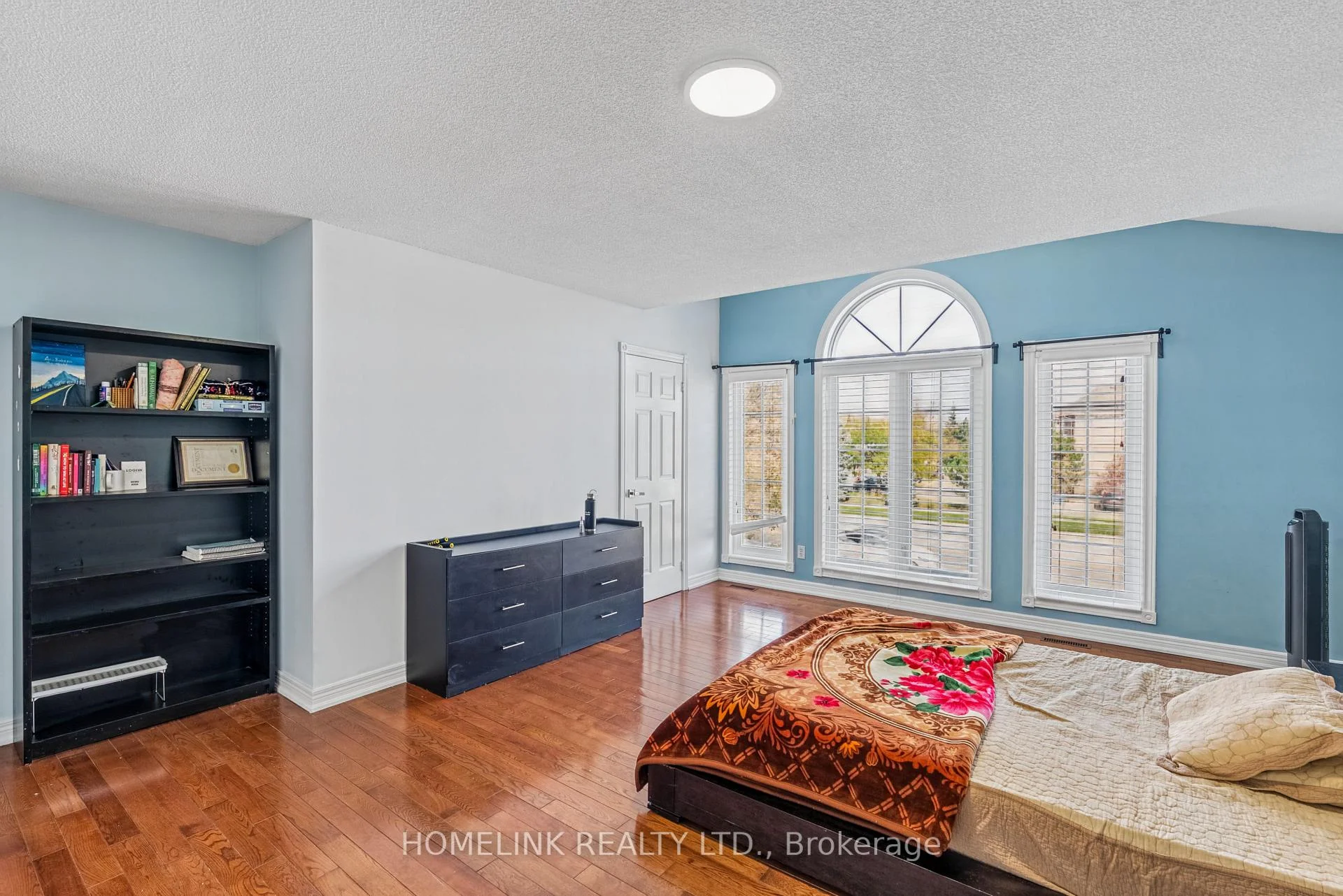 Photo 27 of 5054 Terry Fox Way, Mississauga, East Credit — HOMEH