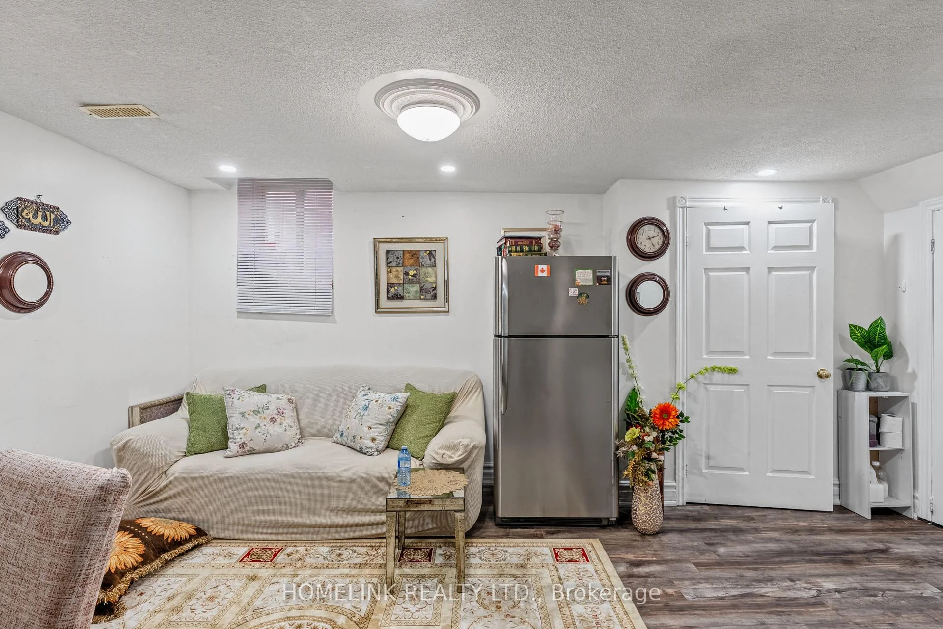 Photo 38 of 5054 Terry Fox Way, Mississauga, East Credit — HOMEH