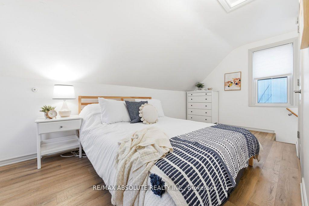 Photo 11 of 132 Edward Street S, Arnprior, Arnprior — HOMEH
