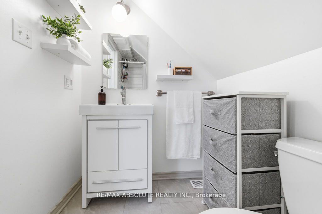 Photo 12 of 132 Edward Street S, Arnprior, Arnprior — HOMEH