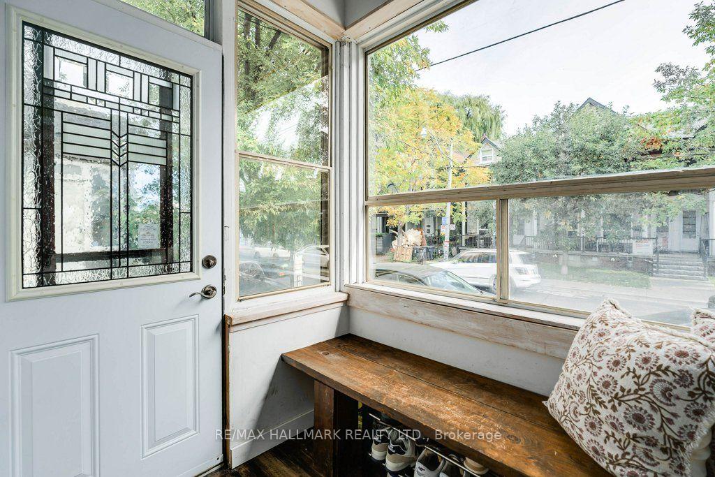 Photo 3 of 502 Lansdowne Avenue, Toronto, Dufferin Grove — HOMEH