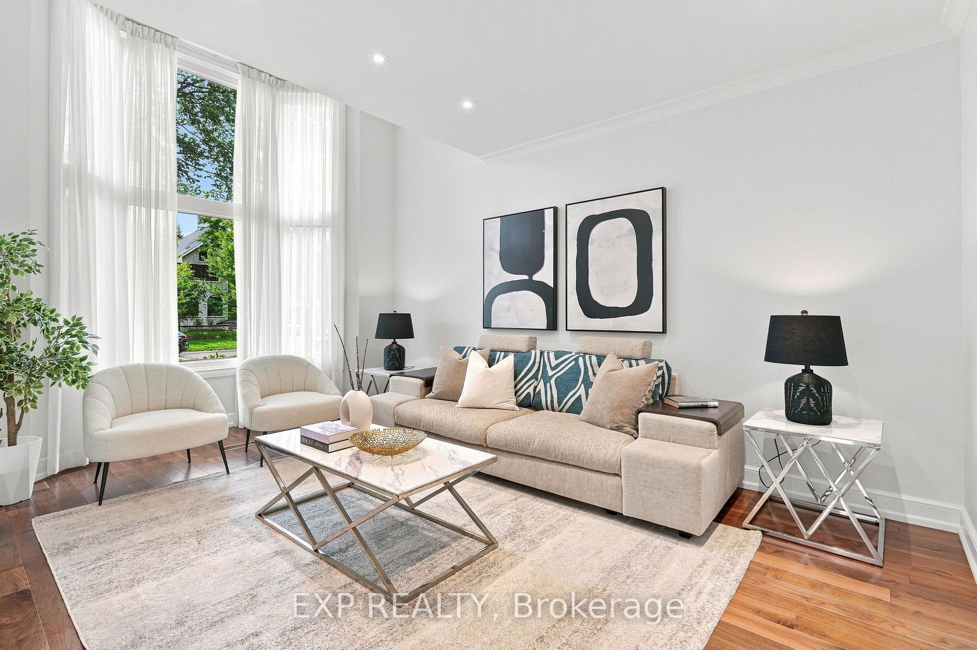 Photo 5 of 655 Culler Mews, Newmarket, Stonehaven-Wyndham — HOMEH