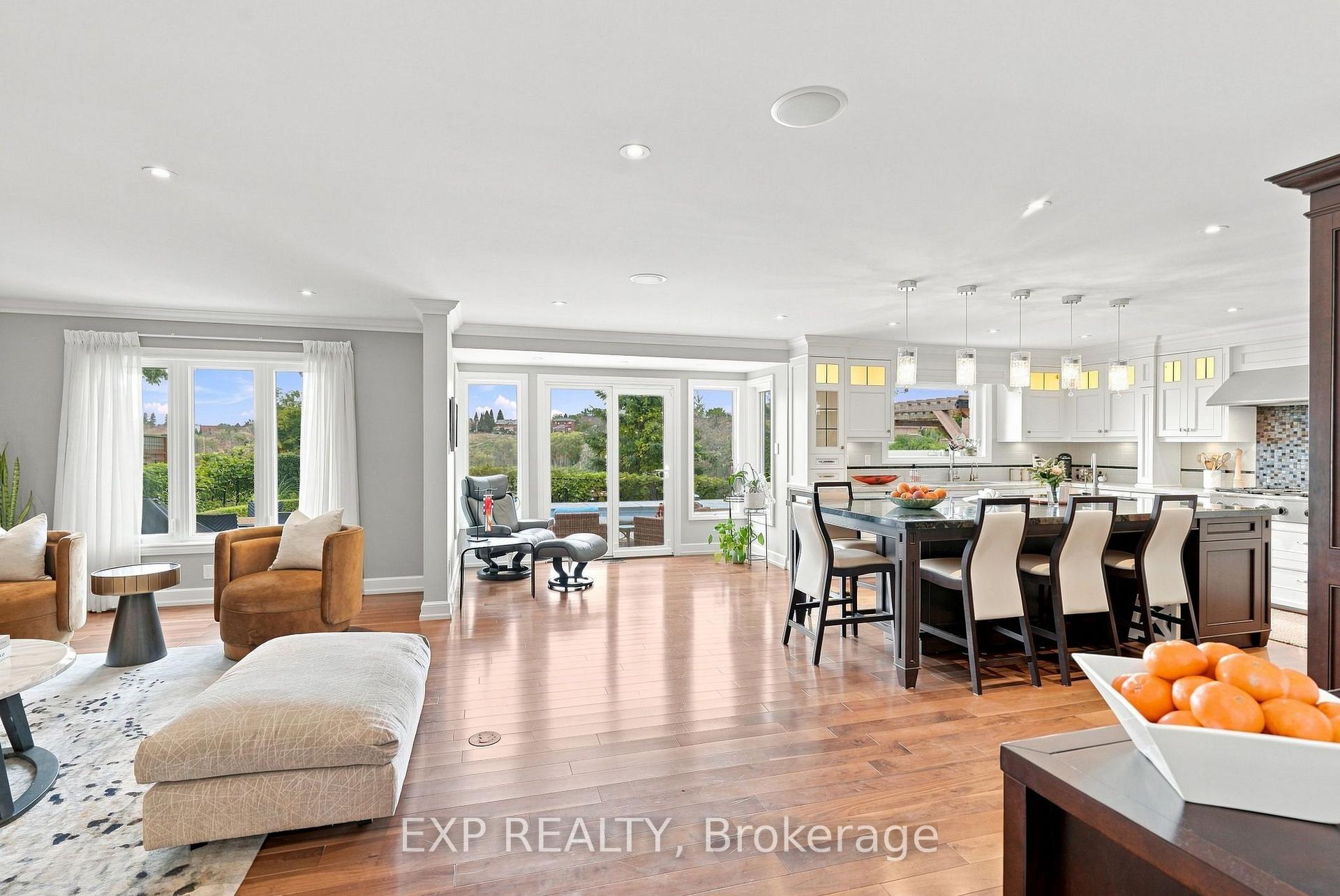 Photo 15 of 655 Culler Mews, Newmarket, Stonehaven-Wyndham — HOMEH