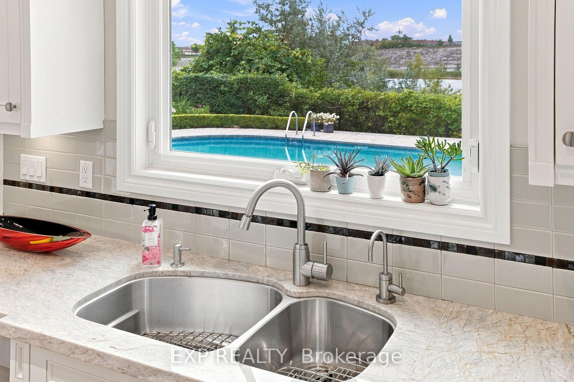 Photo 19 of 655 Culler Mews, Newmarket, Stonehaven-Wyndham — HOMEH