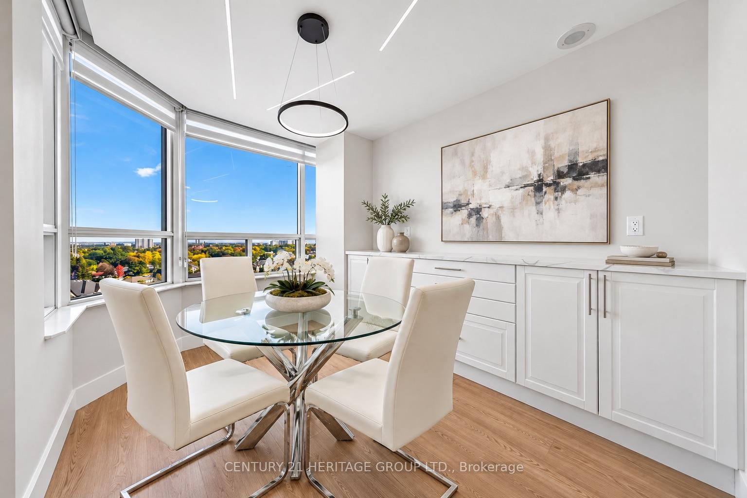 Photo 12 of Unit 1203, 7 Townsgate Drive, Vaughan, Crestwood-Springfarm-Yorkhill — HOMEH