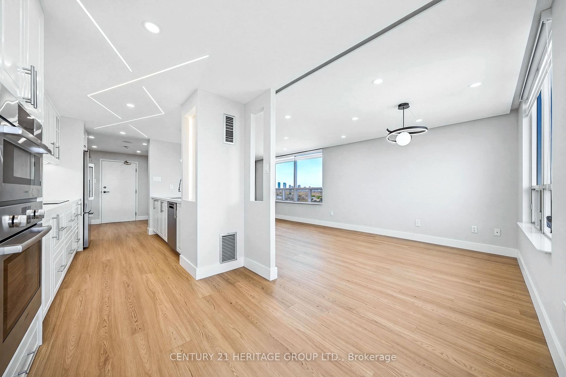 Photo 13 of Unit 1203, 7 Townsgate Drive, Vaughan, Crestwood-Springfarm-Yorkhill — HOMEH