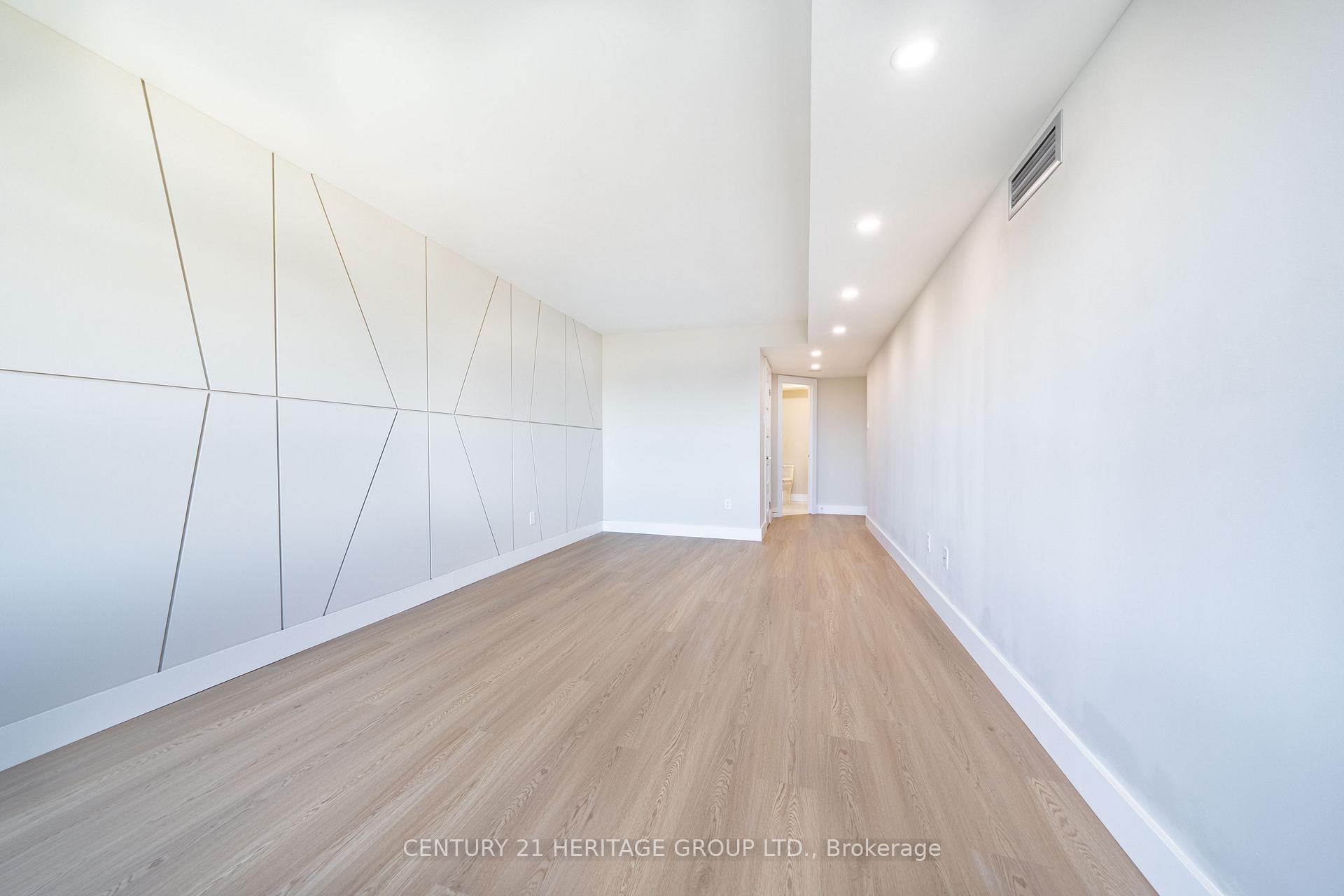 Photo 29 of Unit 1203, 7 Townsgate Drive, Vaughan, Crestwood-Springfarm-Yorkhill — HOMEH