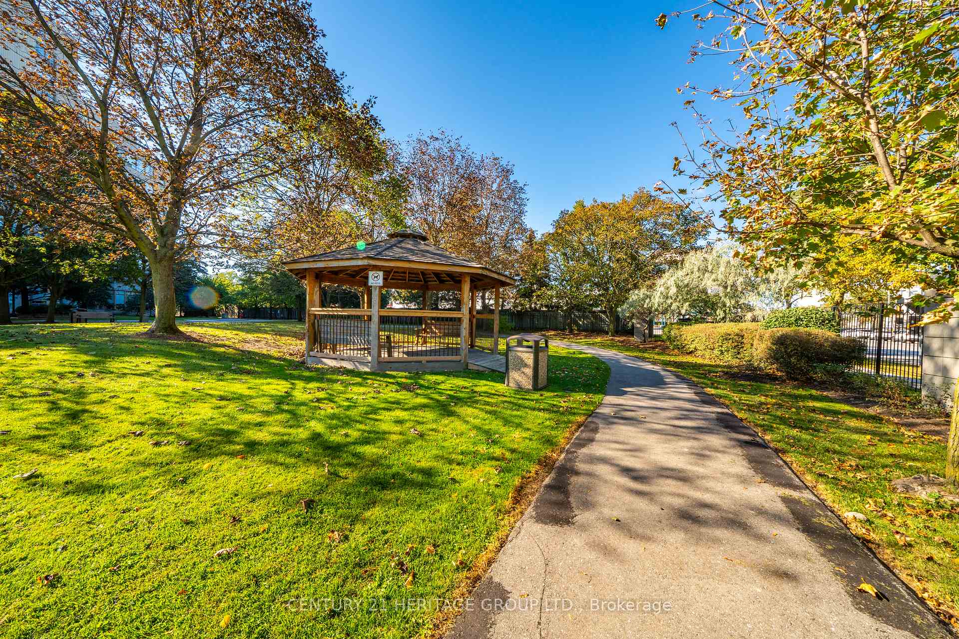 Photo 33 of Unit 1203, 7 Townsgate Drive, Vaughan, Crestwood-Springfarm-Yorkhill — HOMEH