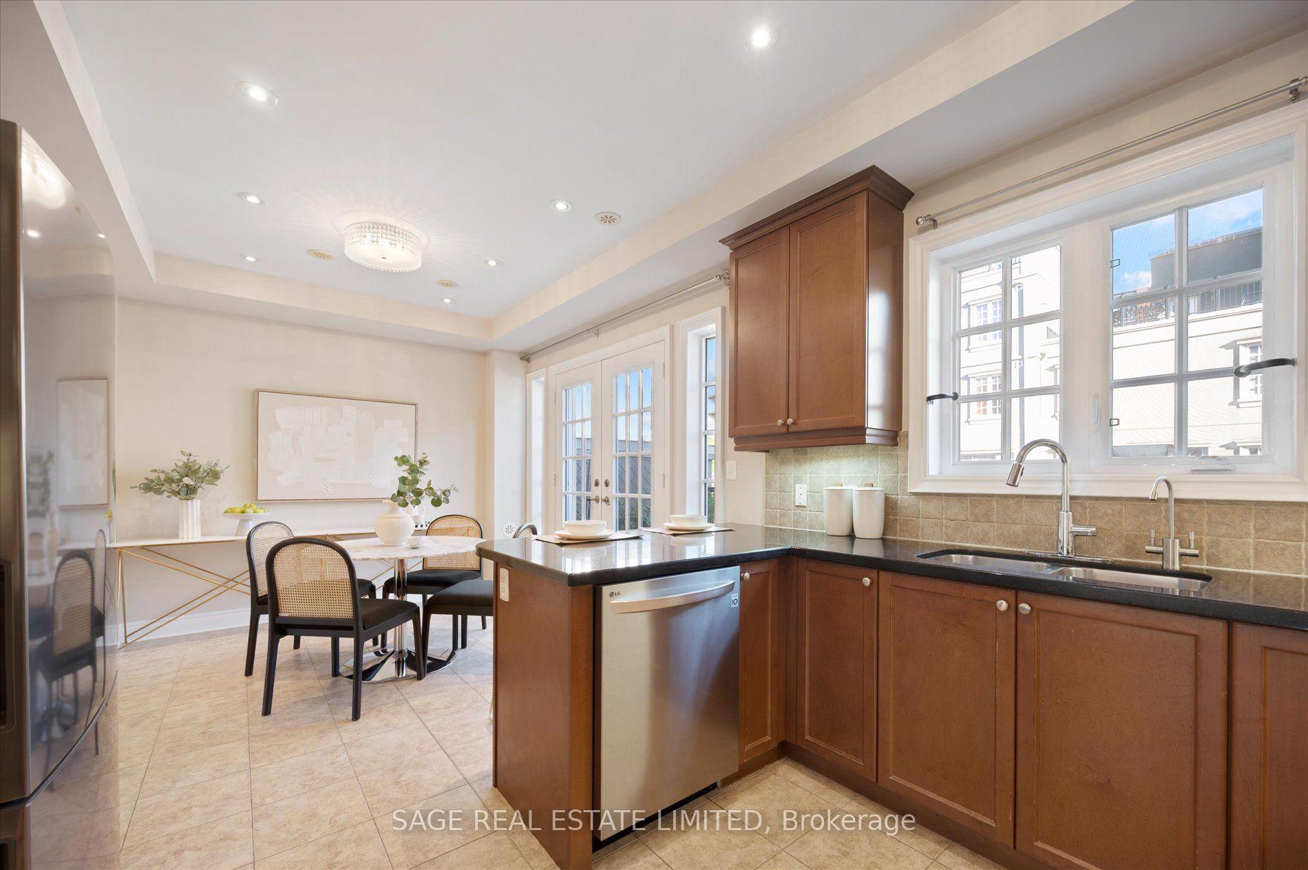 Photo 11 of 19 Roseberry Road, Markham, Unionville — HOMEH