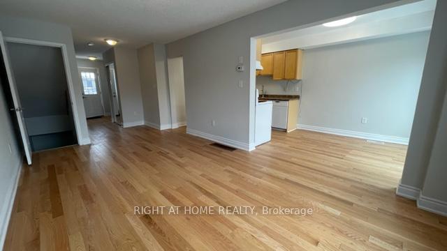 Photo 5 of 140 Sydenham Wells Road, Barrie, Georgian Drive — HOMEH