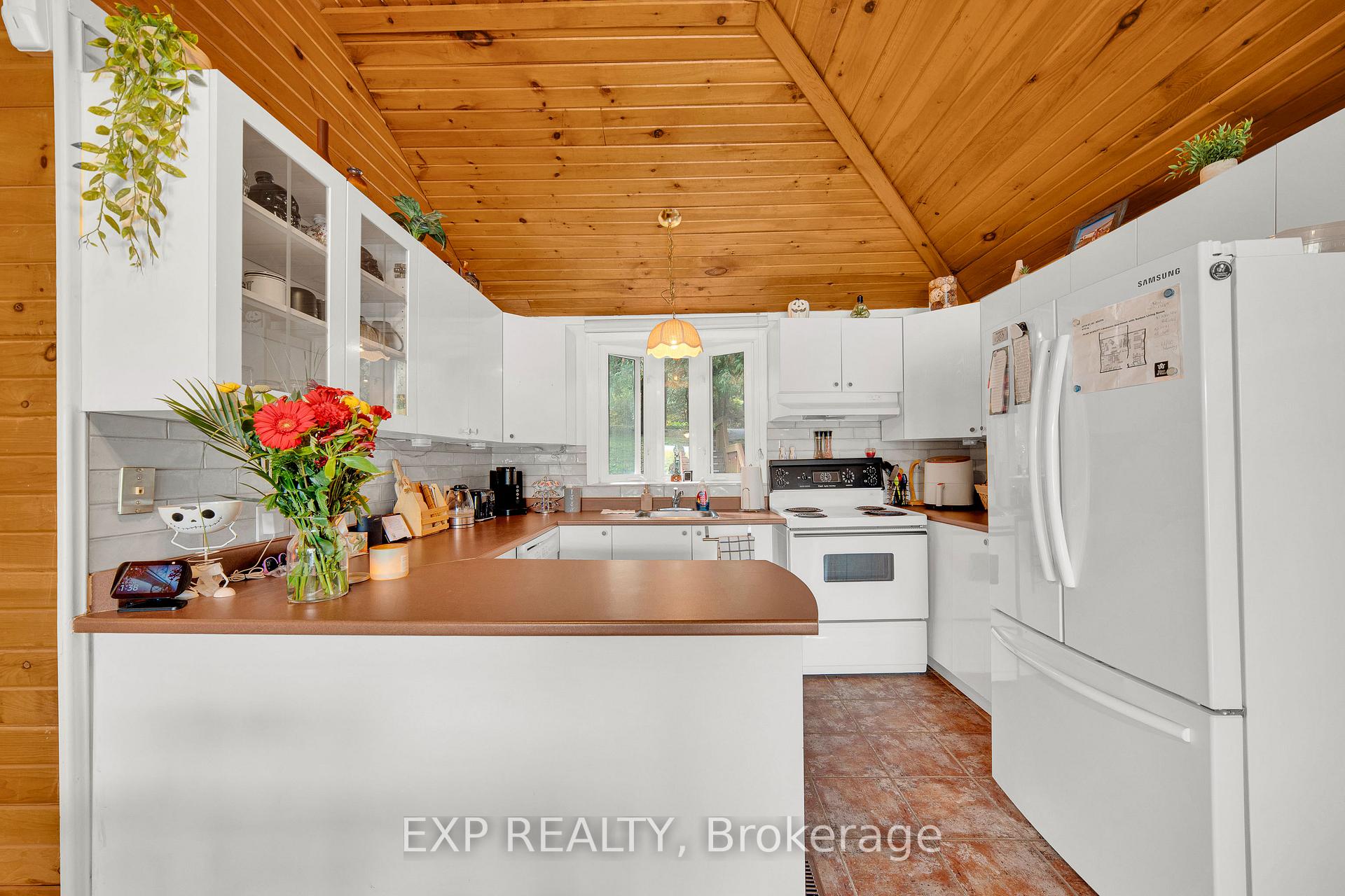 Photo 8 of 4664 Northwoods Drive, Ottawa, Constance Bay — HOMEH