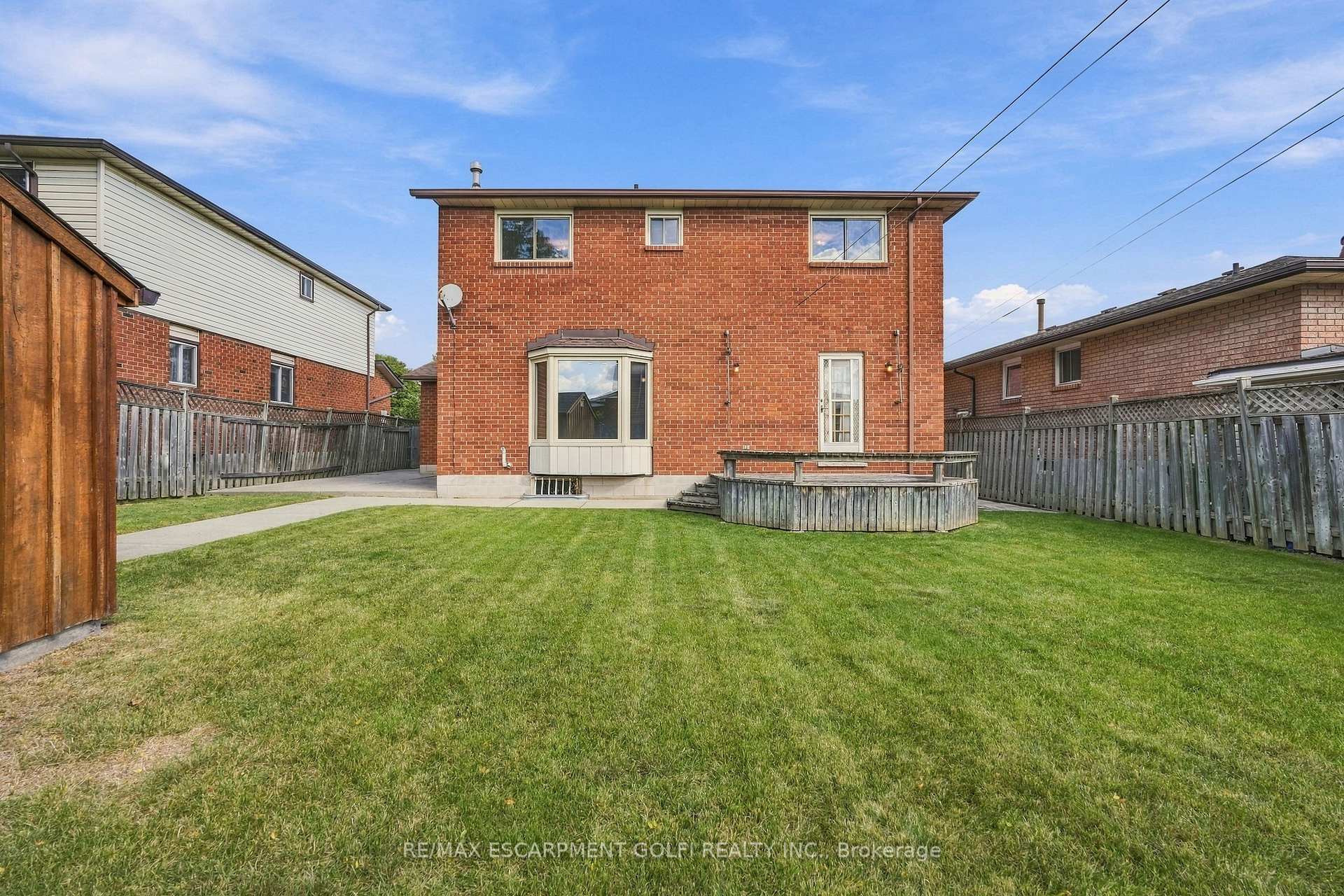 Photo 38 of 106 Como Place, Hamilton, Ryckmans — HOMEH