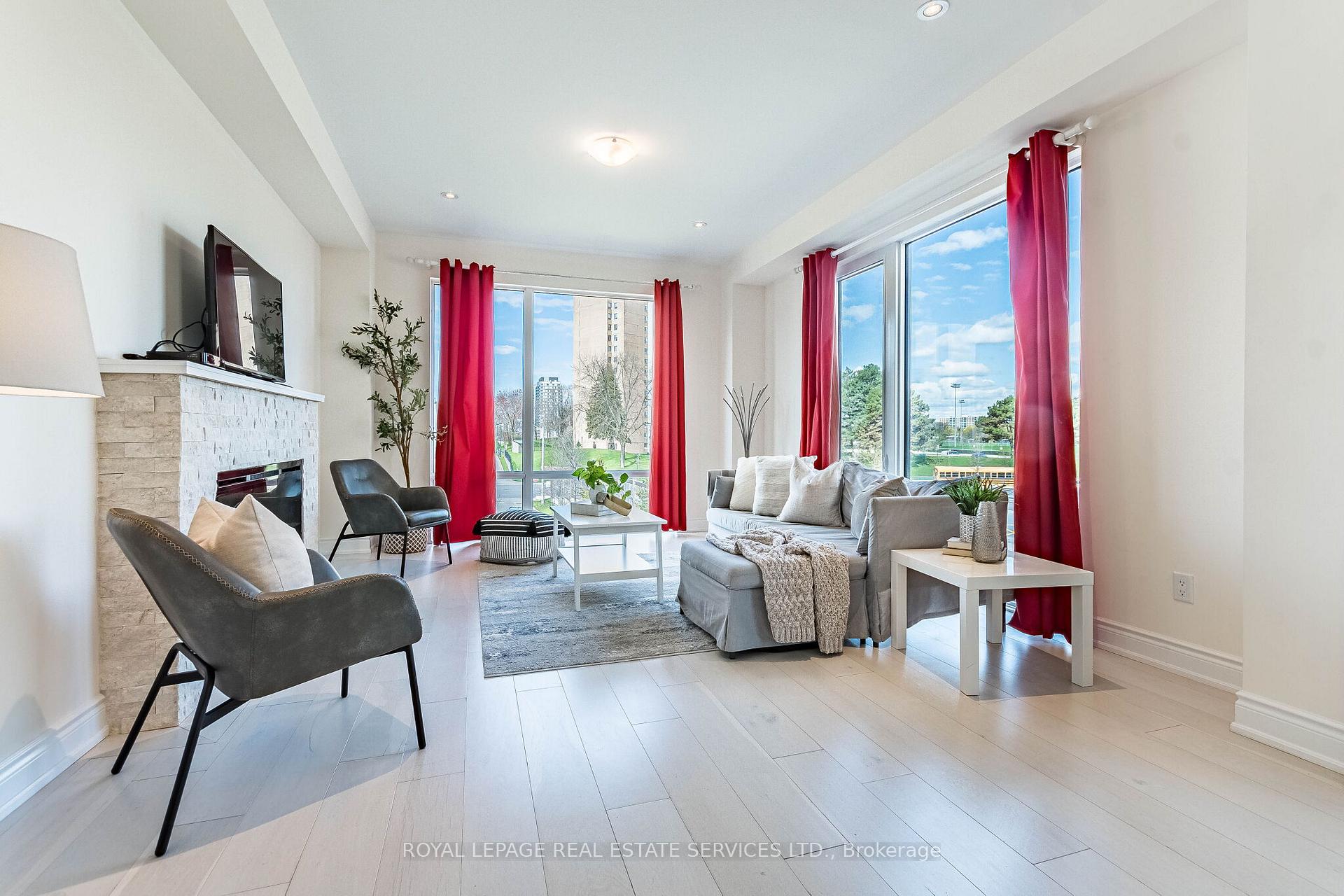 Photo 3 of 82 Pony Farm Drive, Etobicoke, Willowridge-Martingrove-Richview — HOMEH
