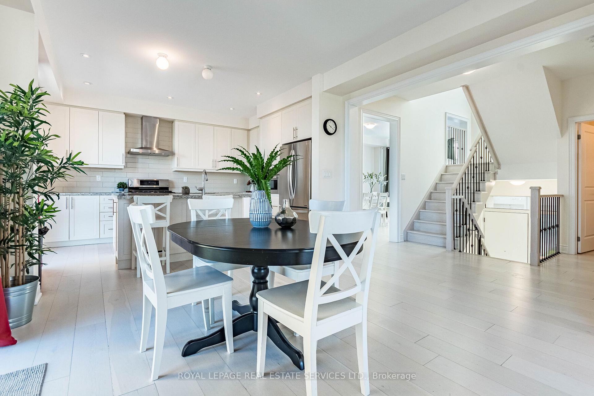 Photo 6 of 82 Pony Farm Drive, Etobicoke, Willowridge-Martingrove-Richview — HOMEH
