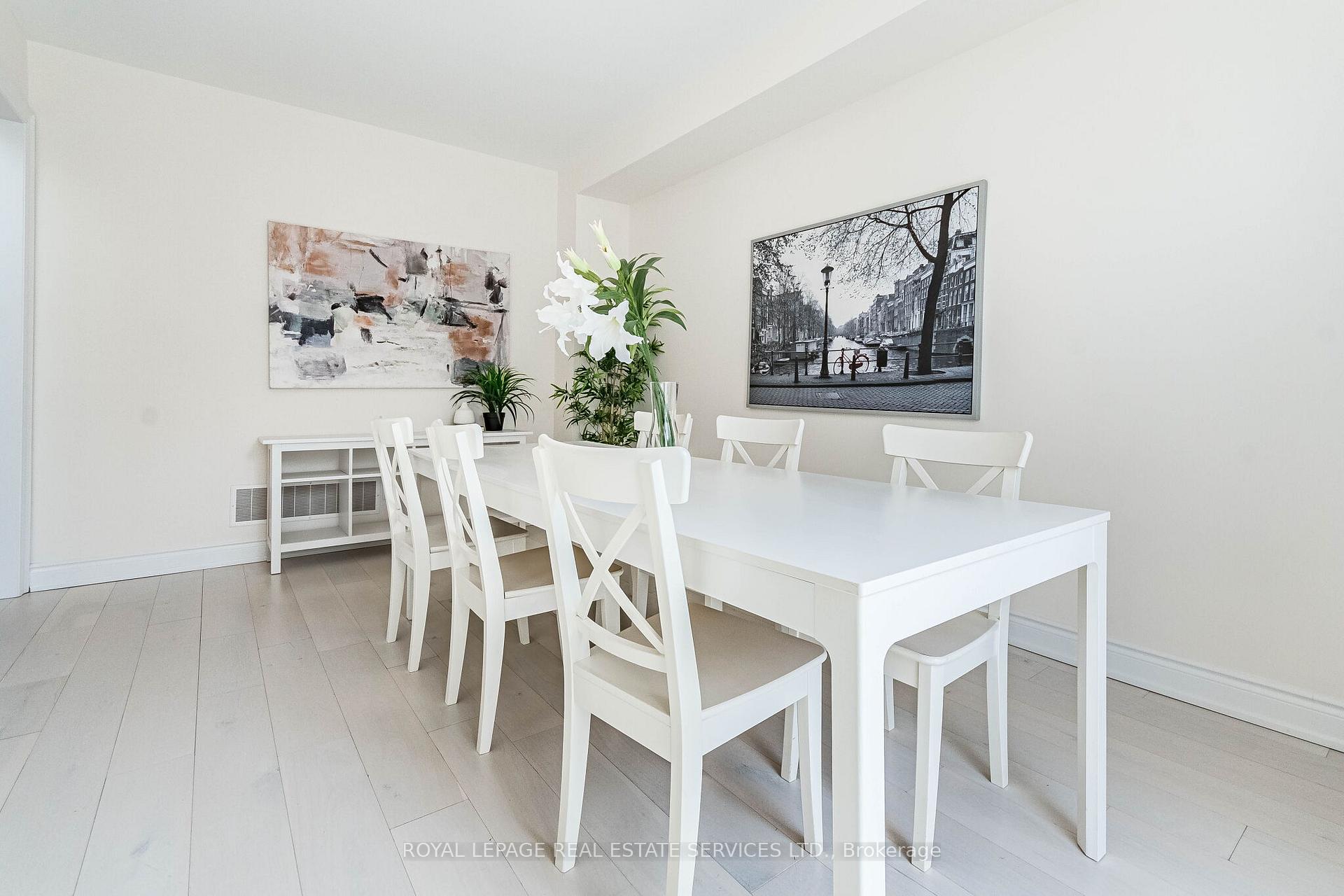 Photo 11 of 82 Pony Farm Drive, Etobicoke, Willowridge-Martingrove-Richview — HOMEH