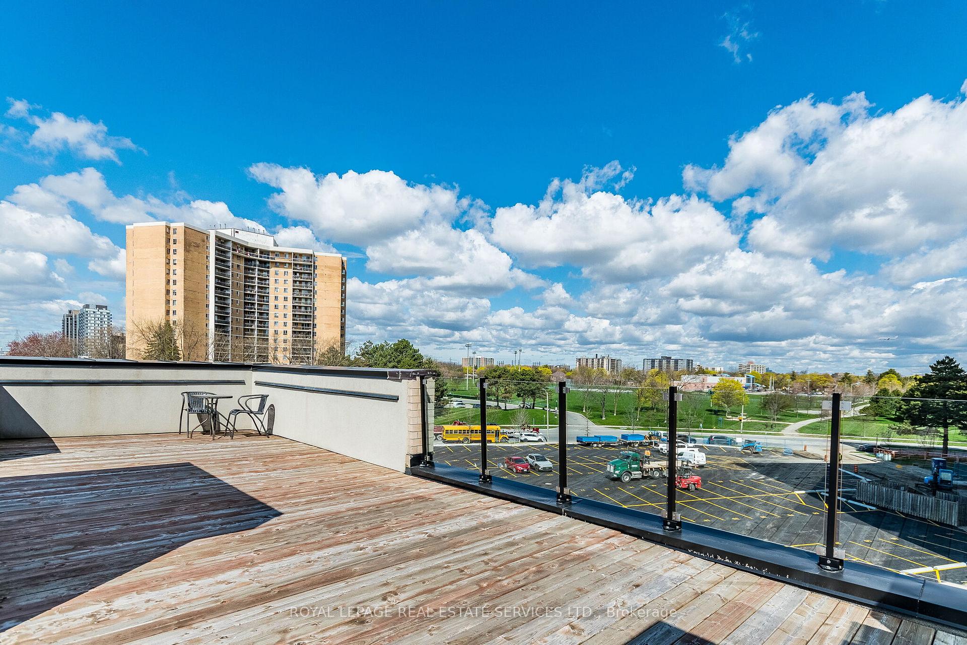 Photo 30 of 82 Pony Farm Drive, Etobicoke, Willowridge-Martingrove-Richview — HOMEH