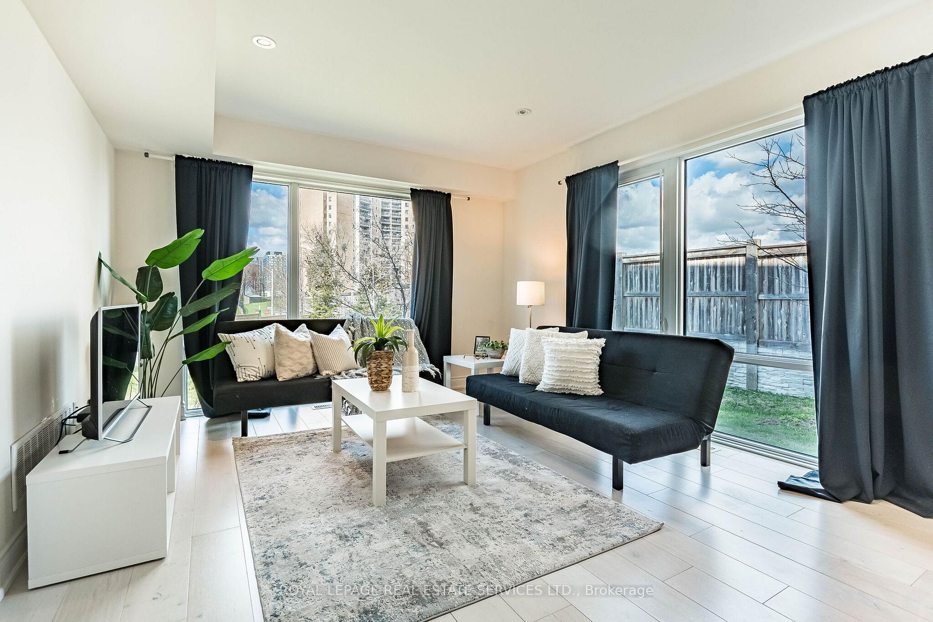 Photo 31 of 82 Pony Farm Drive, Etobicoke, Willowridge-Martingrove-Richview — HOMEH
