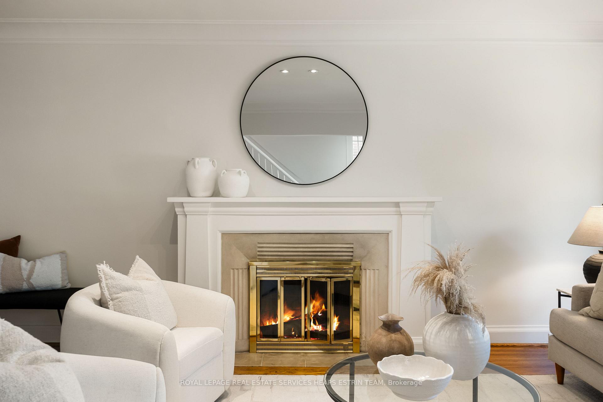 Photo 7 of 27 Berney Crescent, Toronto, Leaside — HOMEH